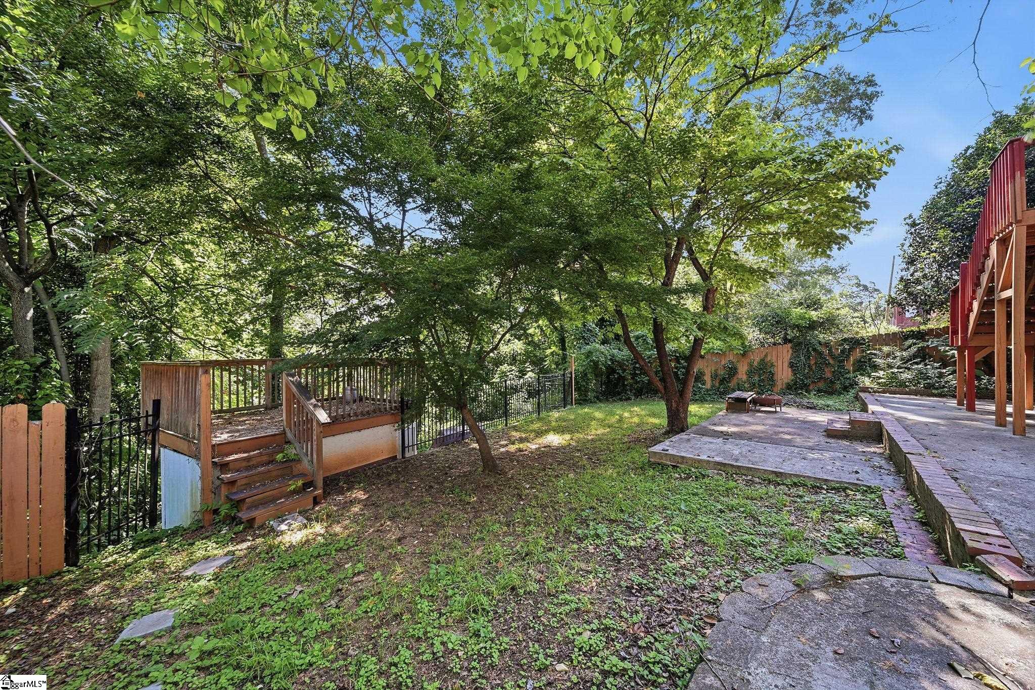 108 Hawthorne Lane Greenville, SC 29605