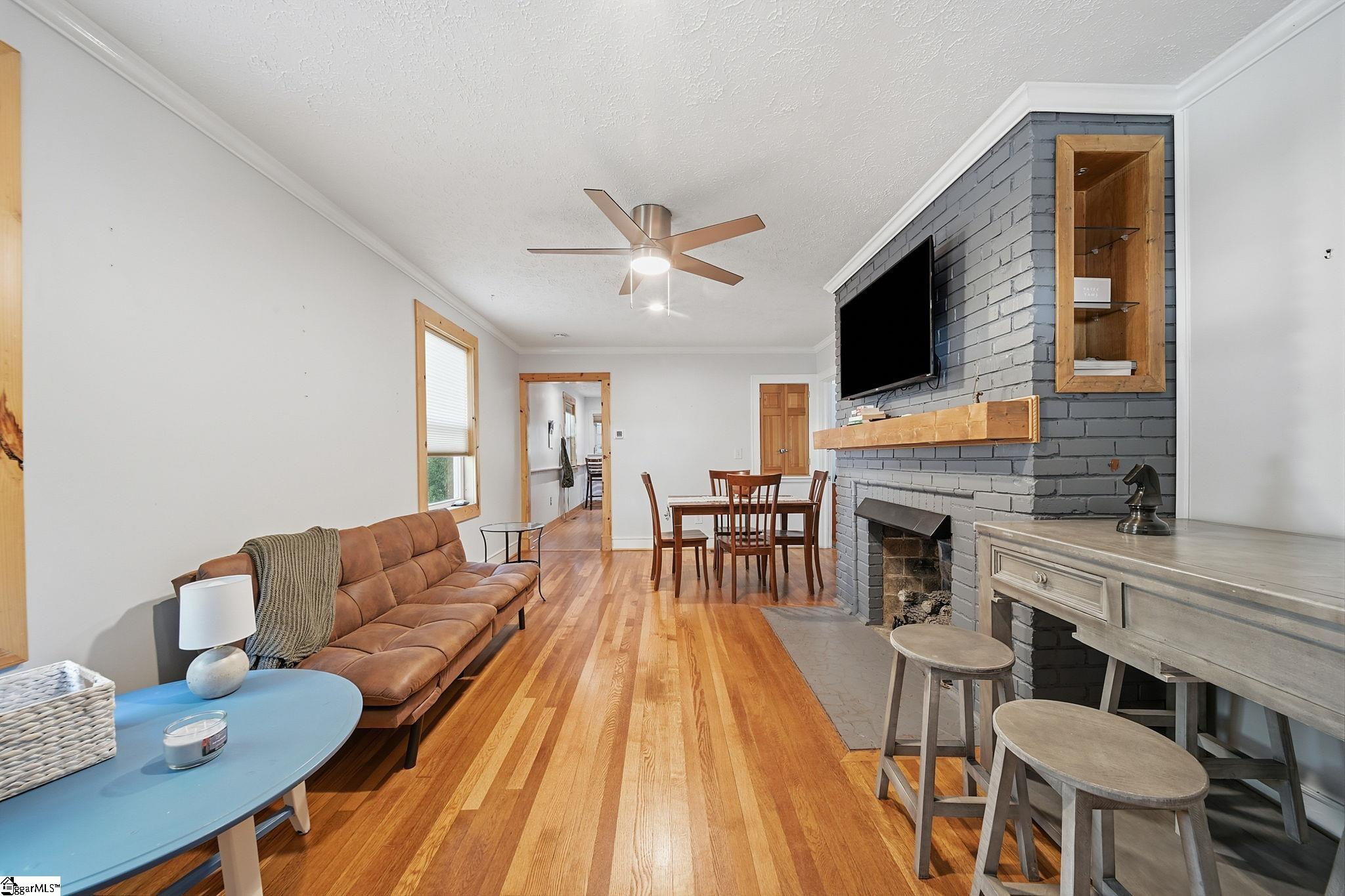 108 Hawthorne Lane Greenville, SC 29605
