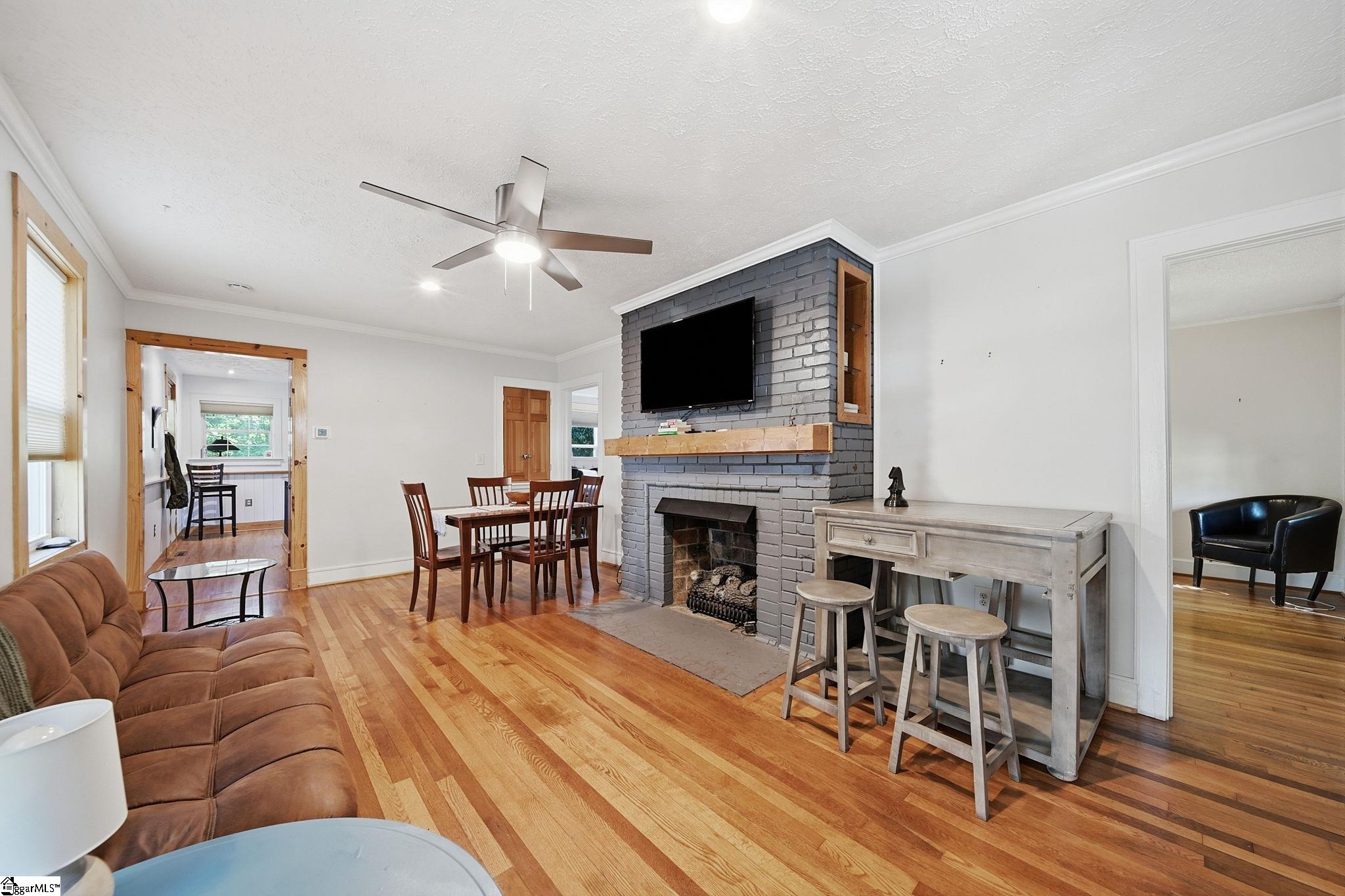 108 Hawthorne Lane Greenville, SC 29605