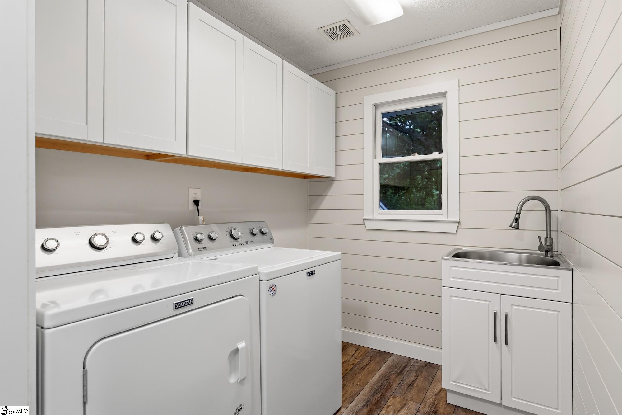 1014 E Queen Street Pendelton, SC 29670