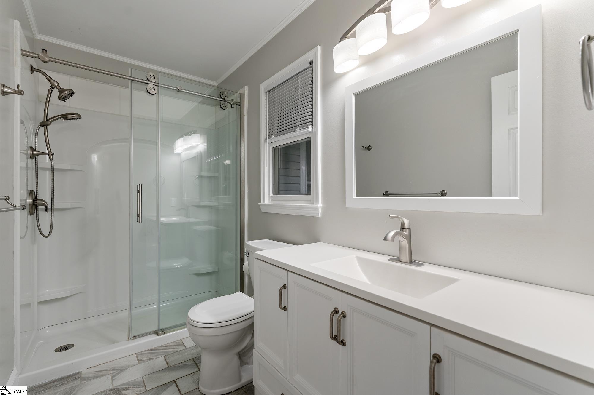 1014 E Queen Street Pendelton, SC 29670