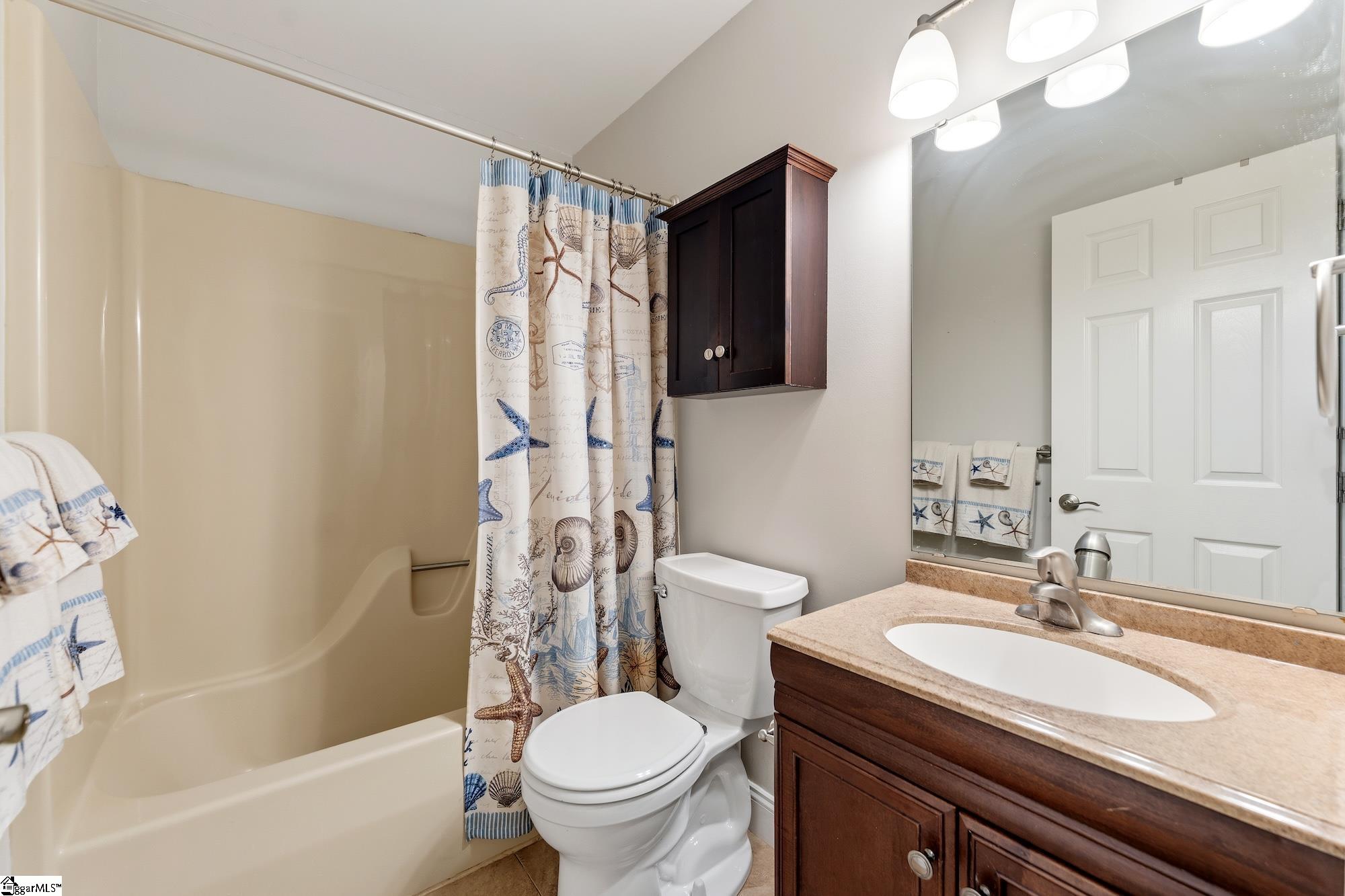 1014 E Queen Street Pendelton, SC 29670