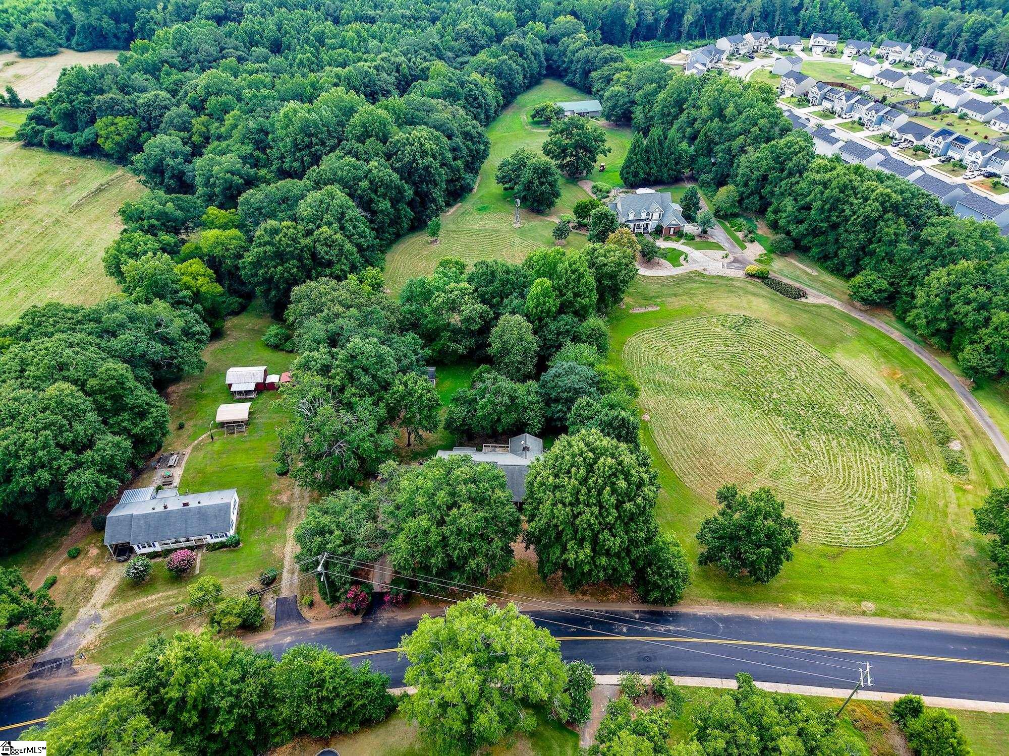 1014 E Queen Street Pendelton, SC 29670