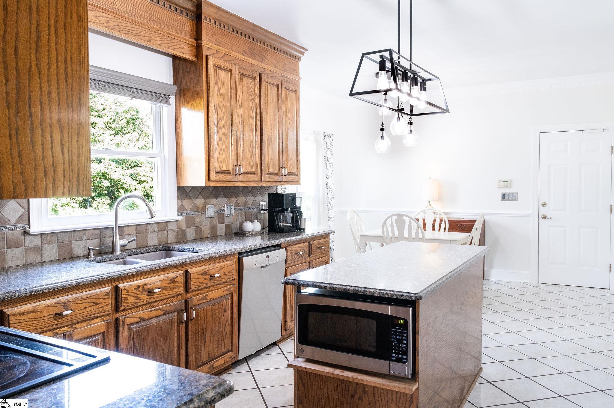 106 Knoll Creek Drive Simpsonville, SC 29680