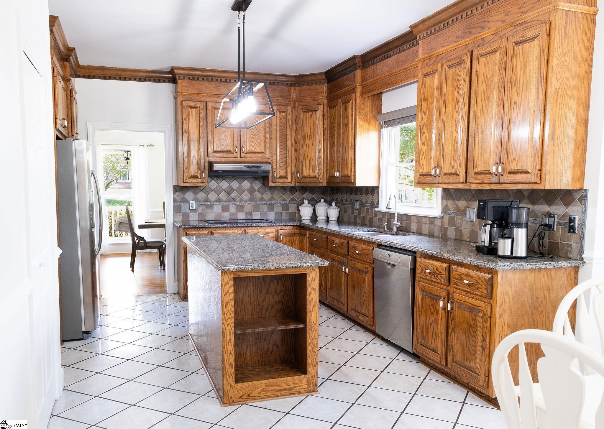 106 Knoll Creek Drive Simpsonville, SC 29680