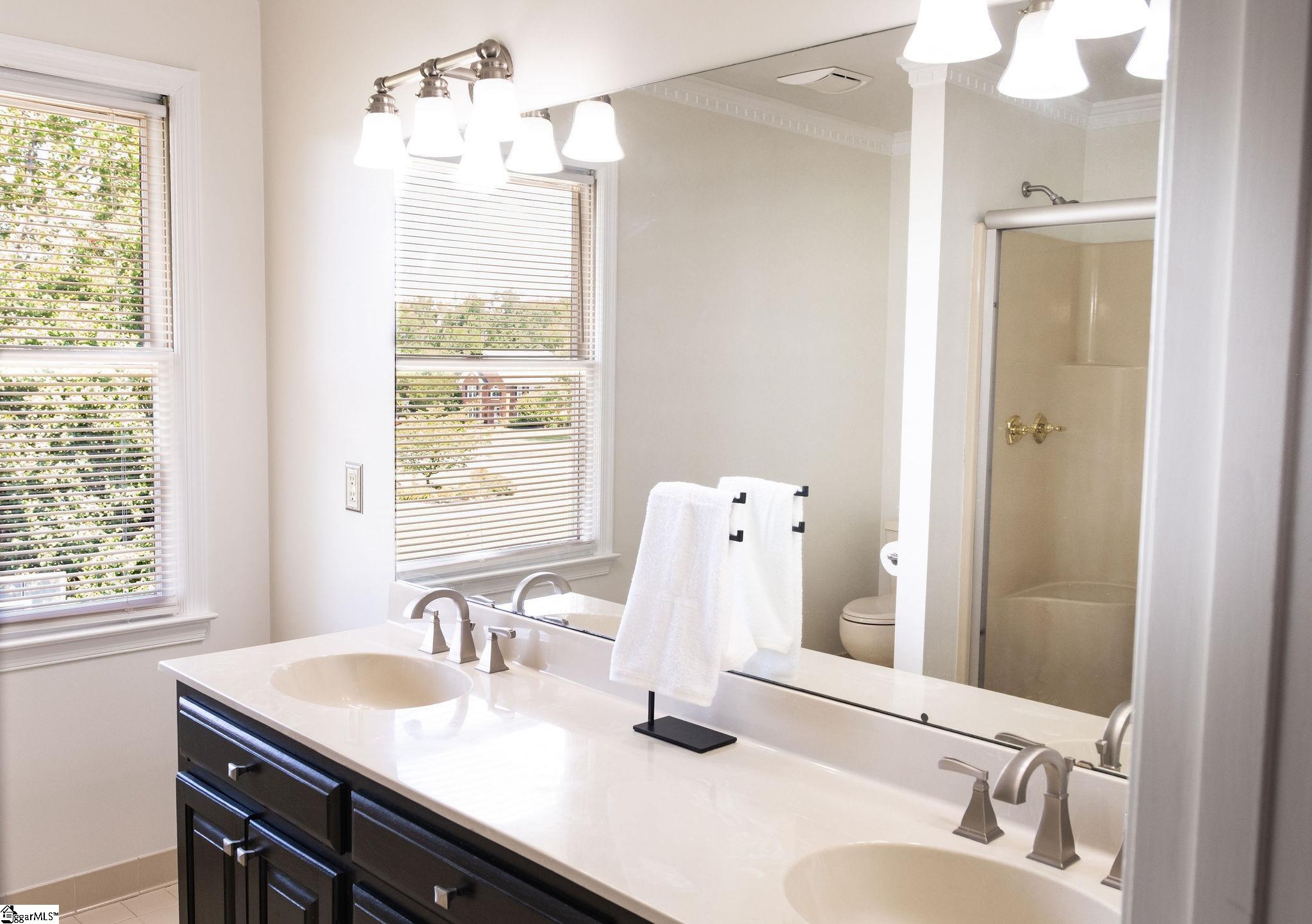 106 Knoll Creek Drive Simpsonville, SC 29680