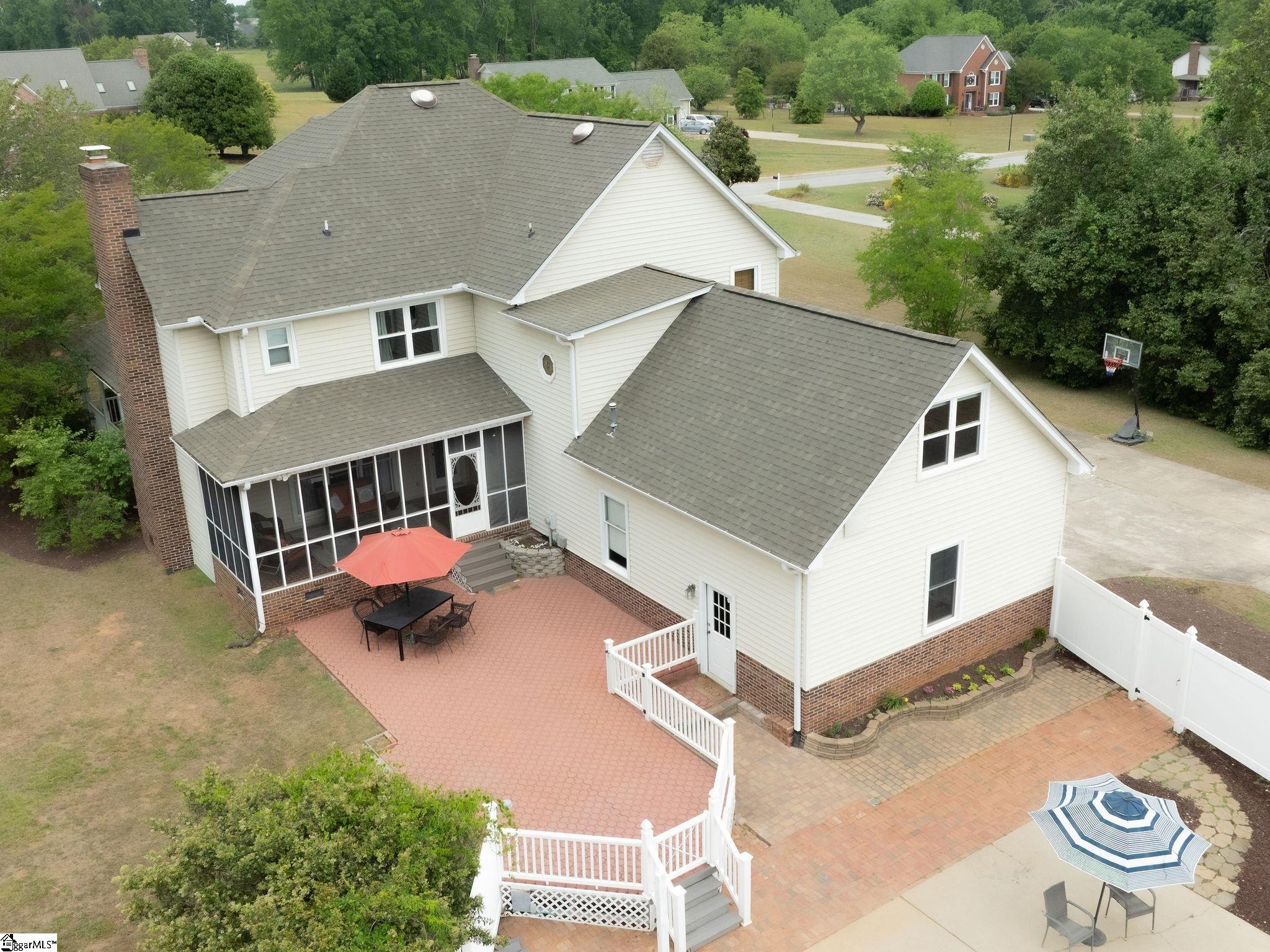 106 Knoll Creek Drive Simpsonville, SC 29680