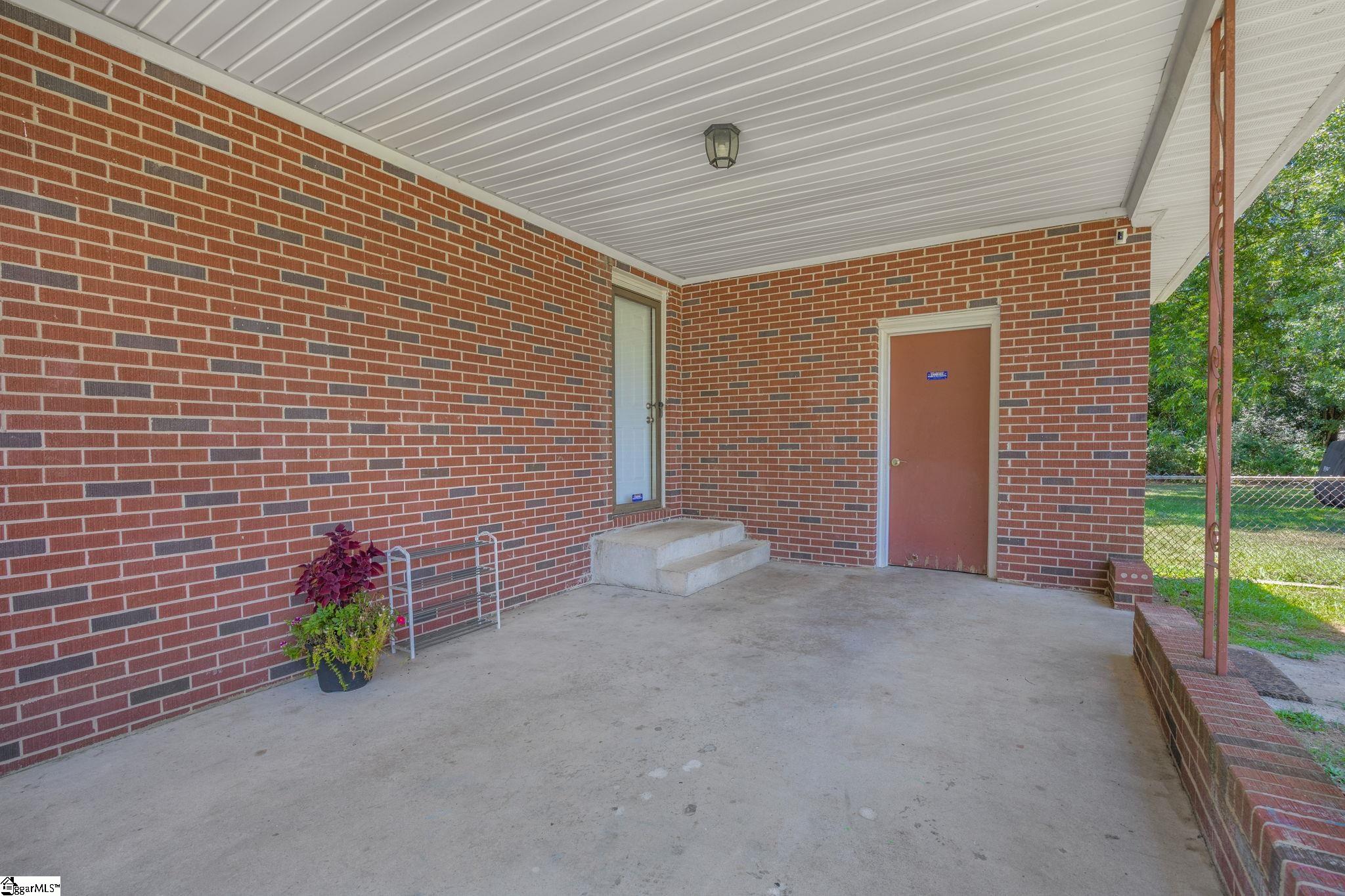 516 Wesley Court Starr, SC 29684