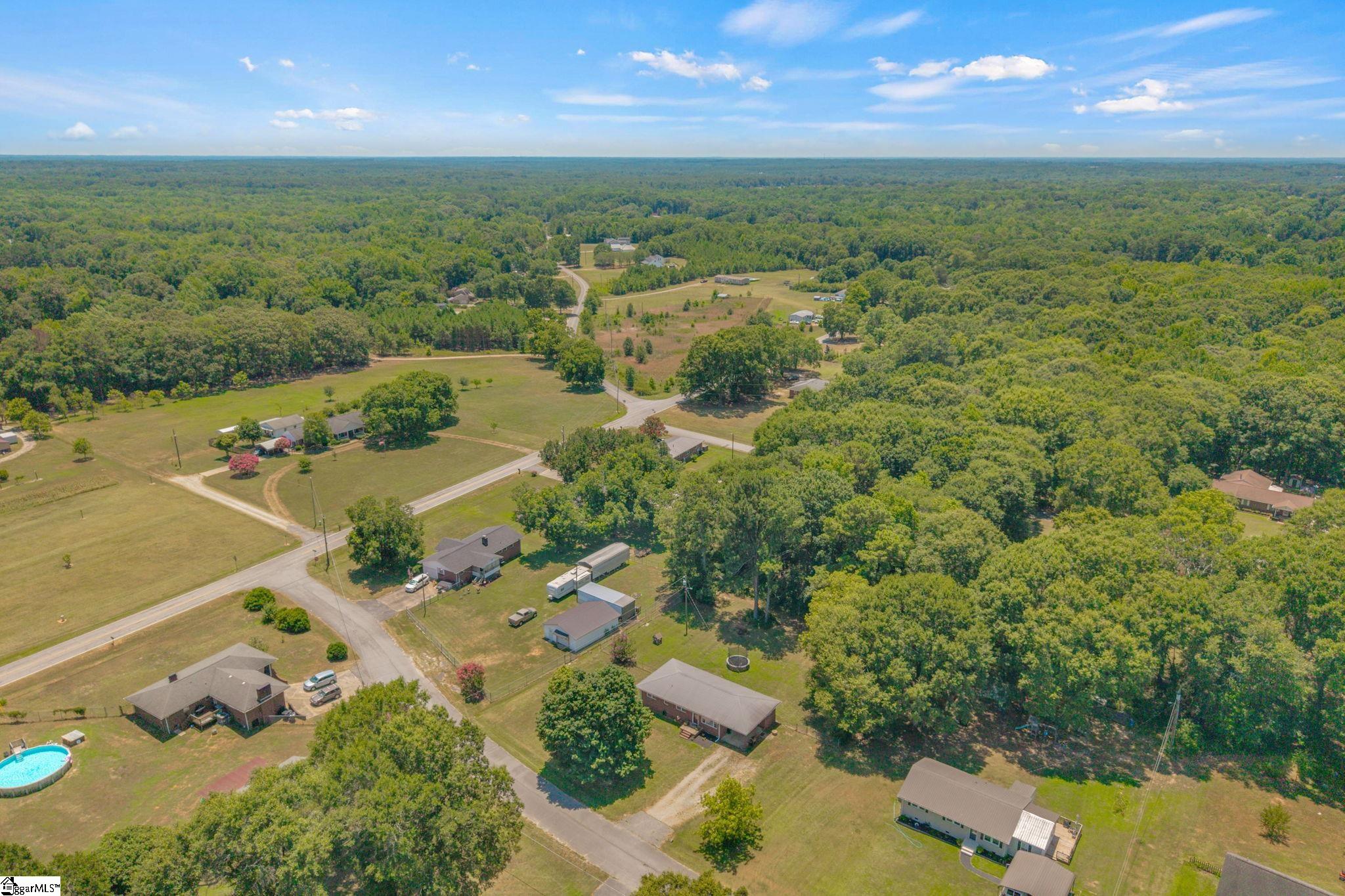 516 Wesley Court Starr, SC 29684