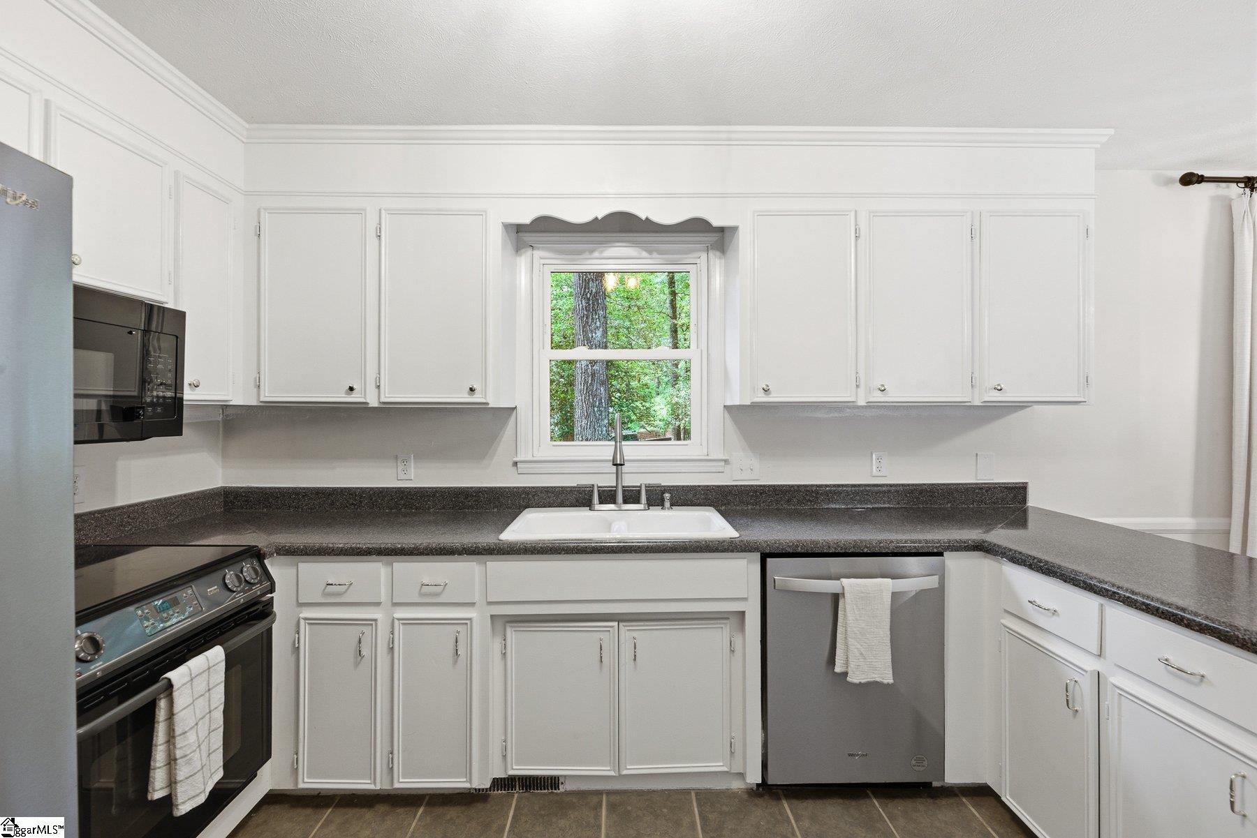 160 Carolina Way Simpsonville, SC 29681