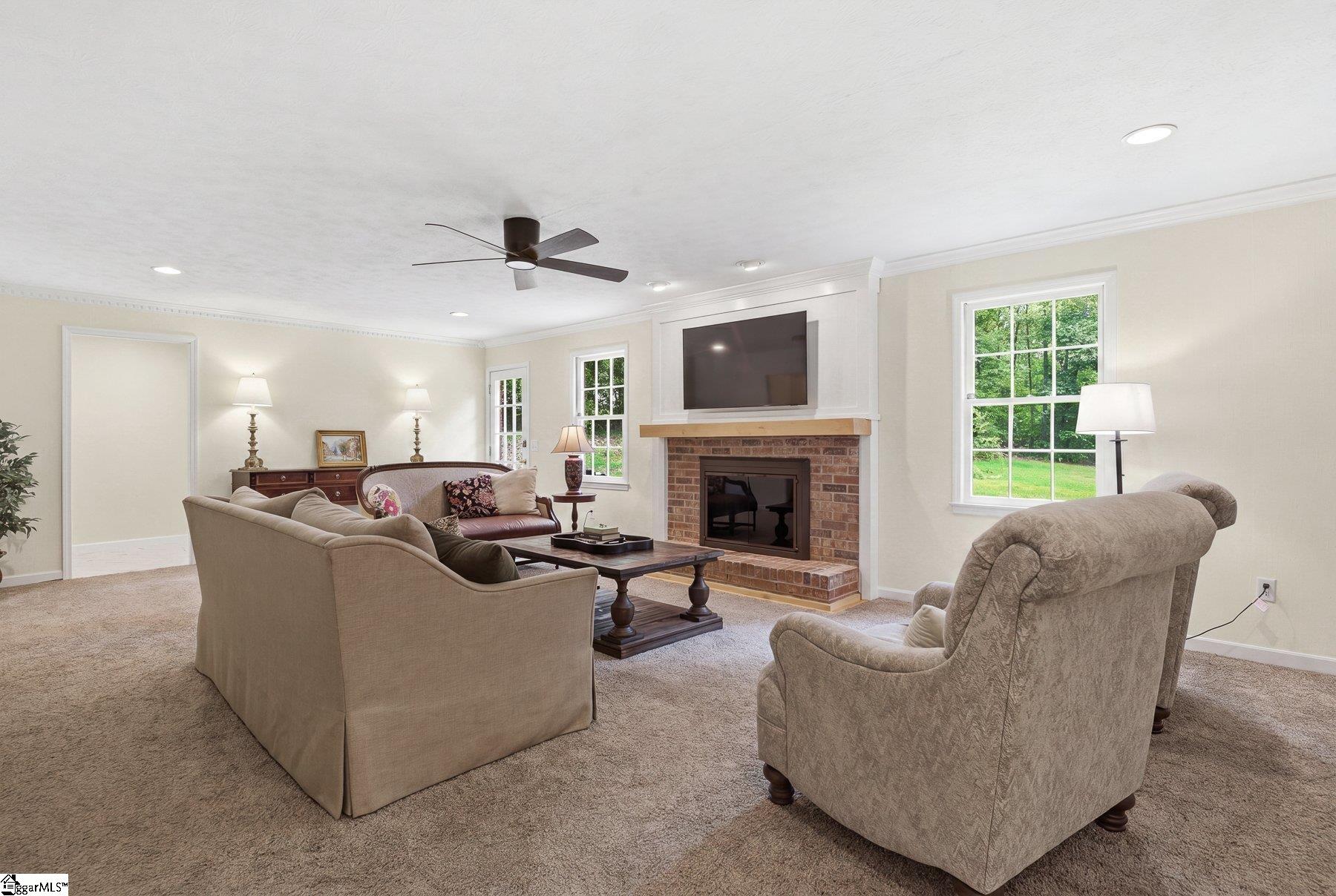 160 Carolina Way Simpsonville, SC 29681