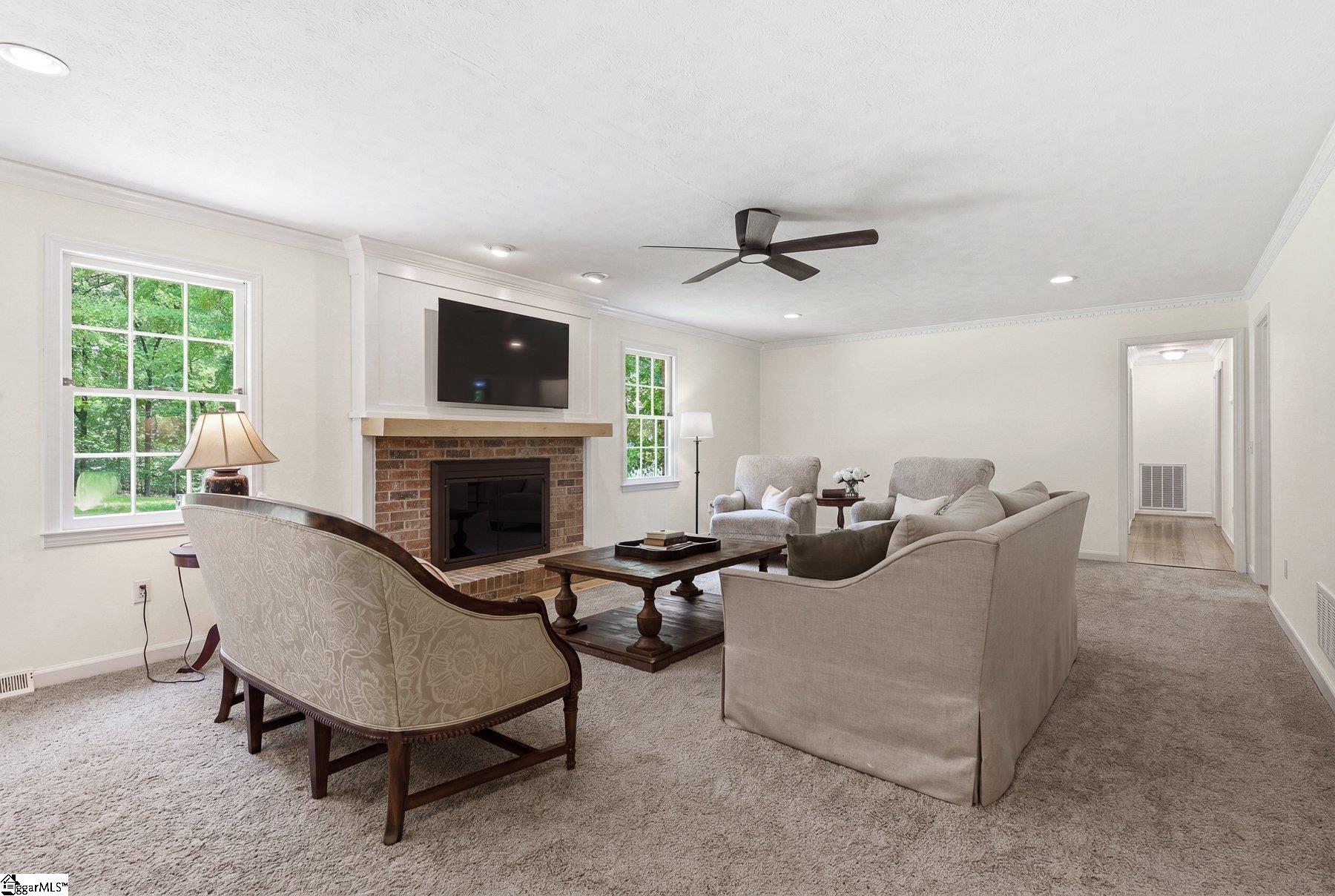 160 Carolina Way Simpsonville, SC 29681