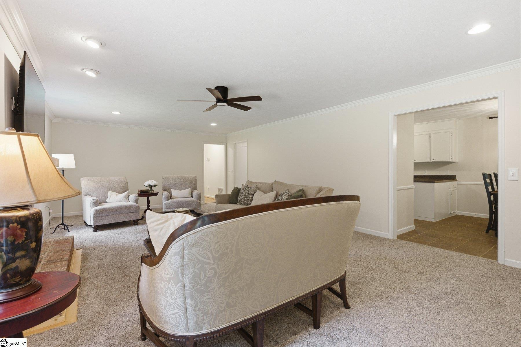 160 Carolina Way Simpsonville, SC 29681