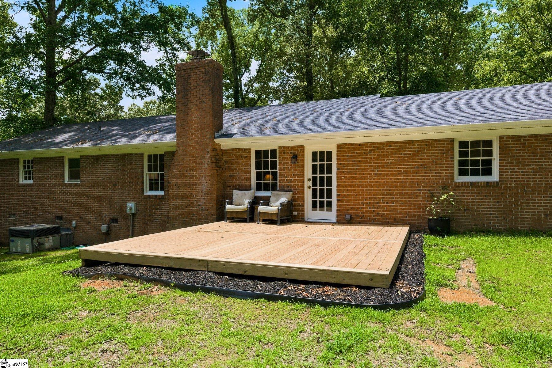 160 Carolina Way Simpsonville, SC 29681