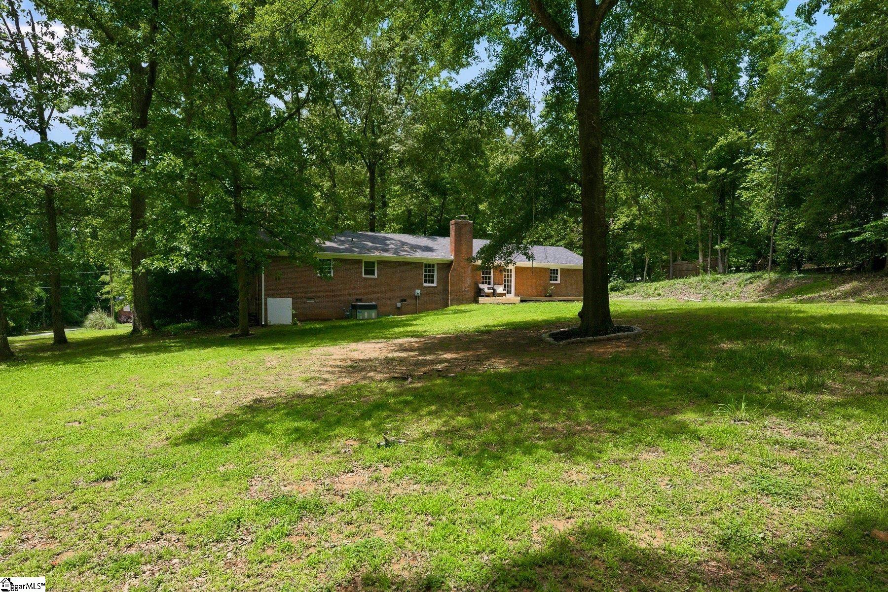 160 Carolina Way Simpsonville, SC 29681
