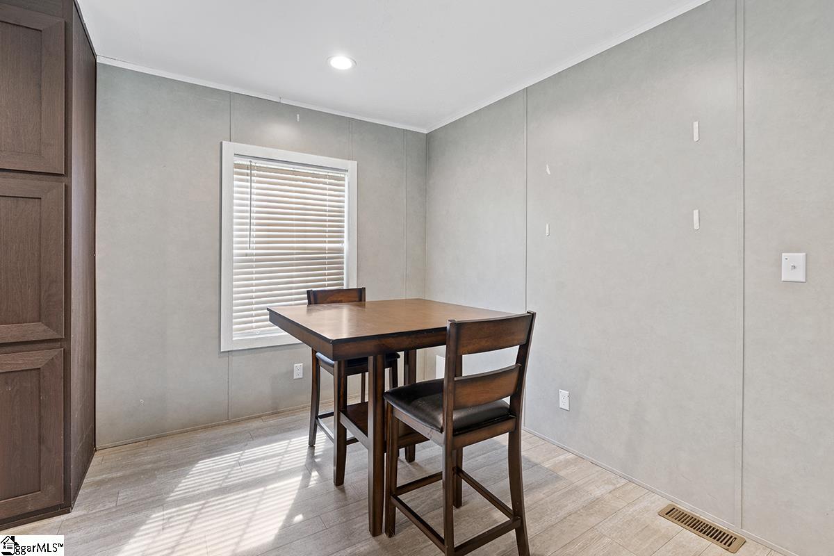 210 Whitten Road Waterloo, SC 29384