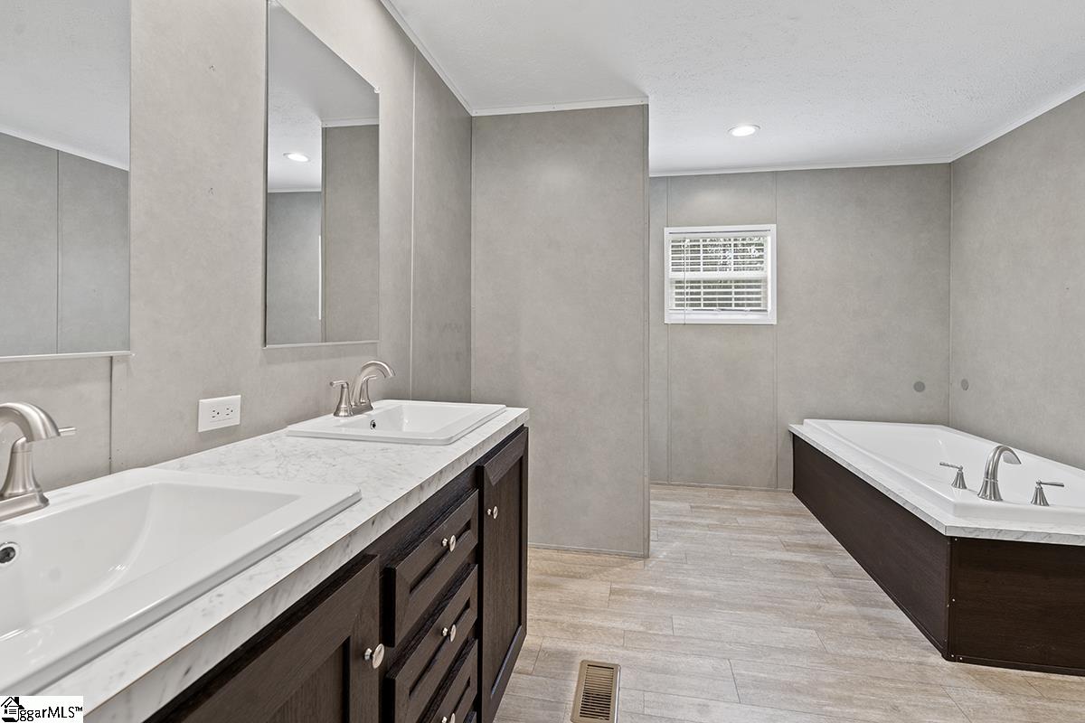 210 Whitten Road Waterloo, SC 29384