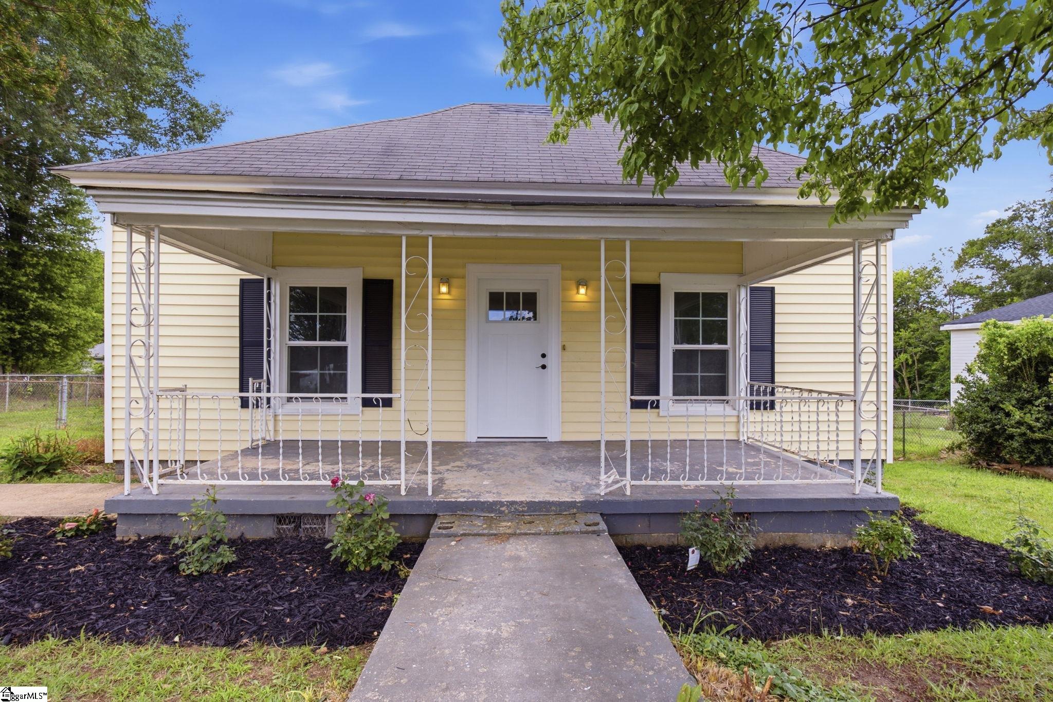 2 Wallace Street Laurens, SC 29360