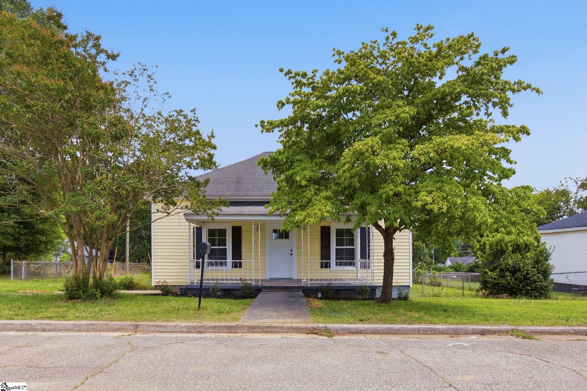 2 Wallace Street Laurens, SC 29360