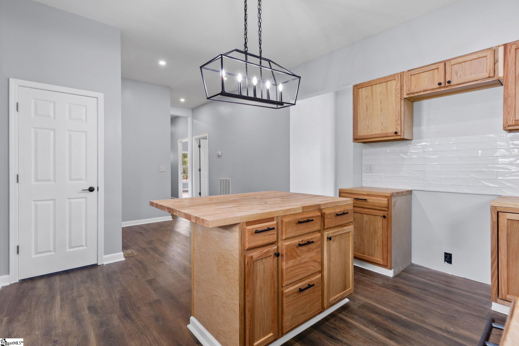 2 Wallace Street Laurens, SC 29360