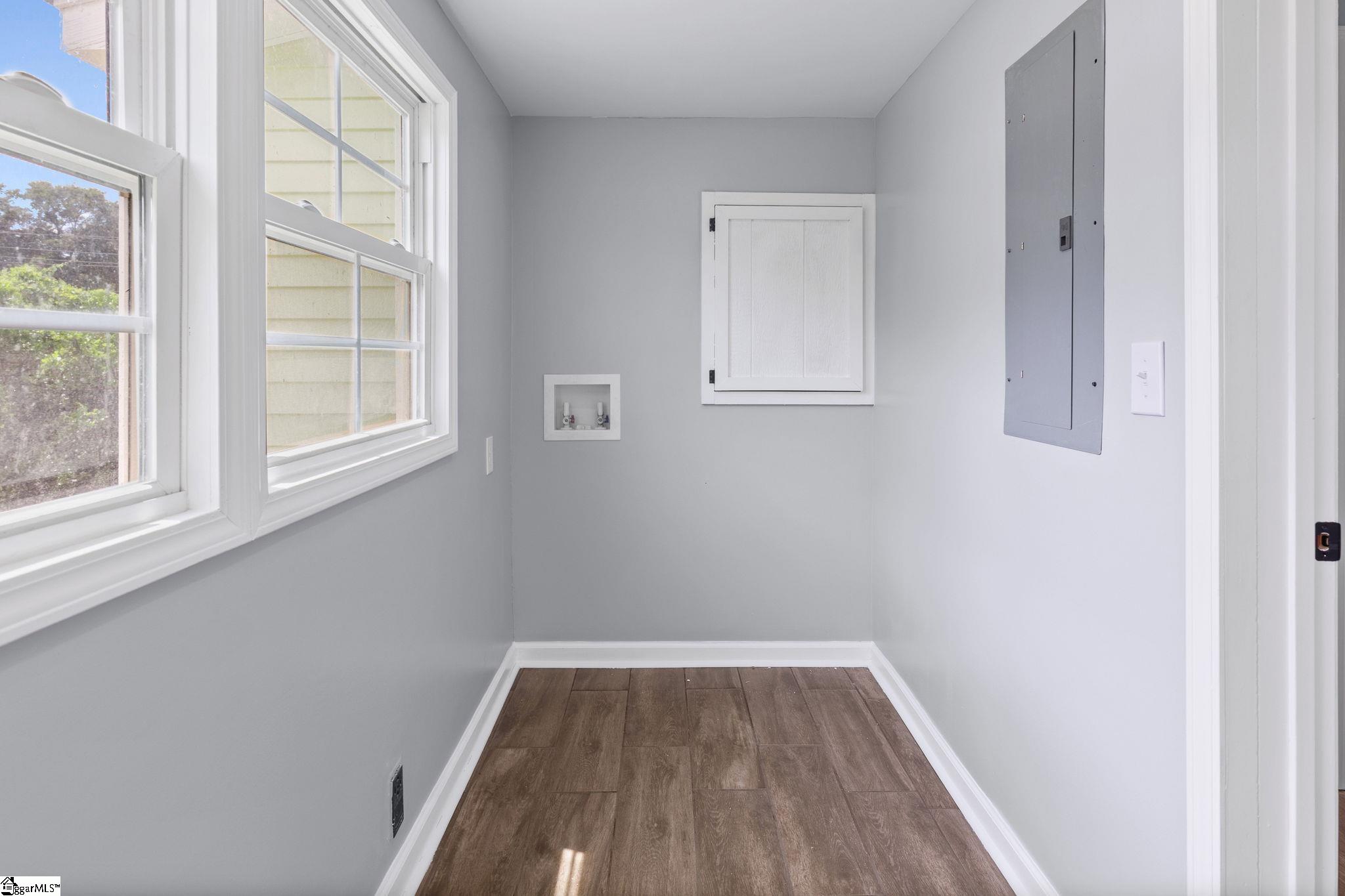 2 Wallace Street Laurens, SC 29360