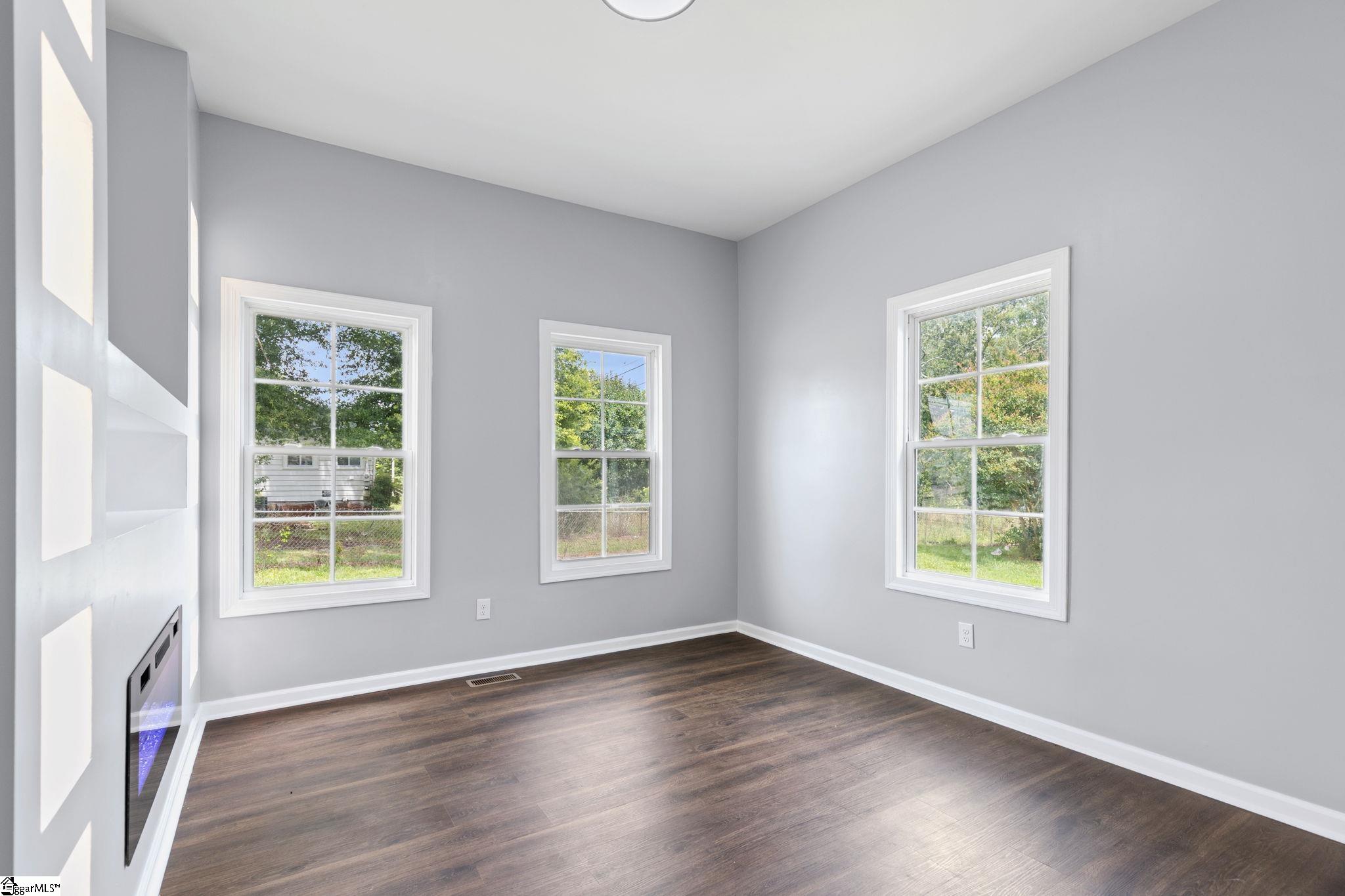 2 Wallace Street Laurens, SC 29360