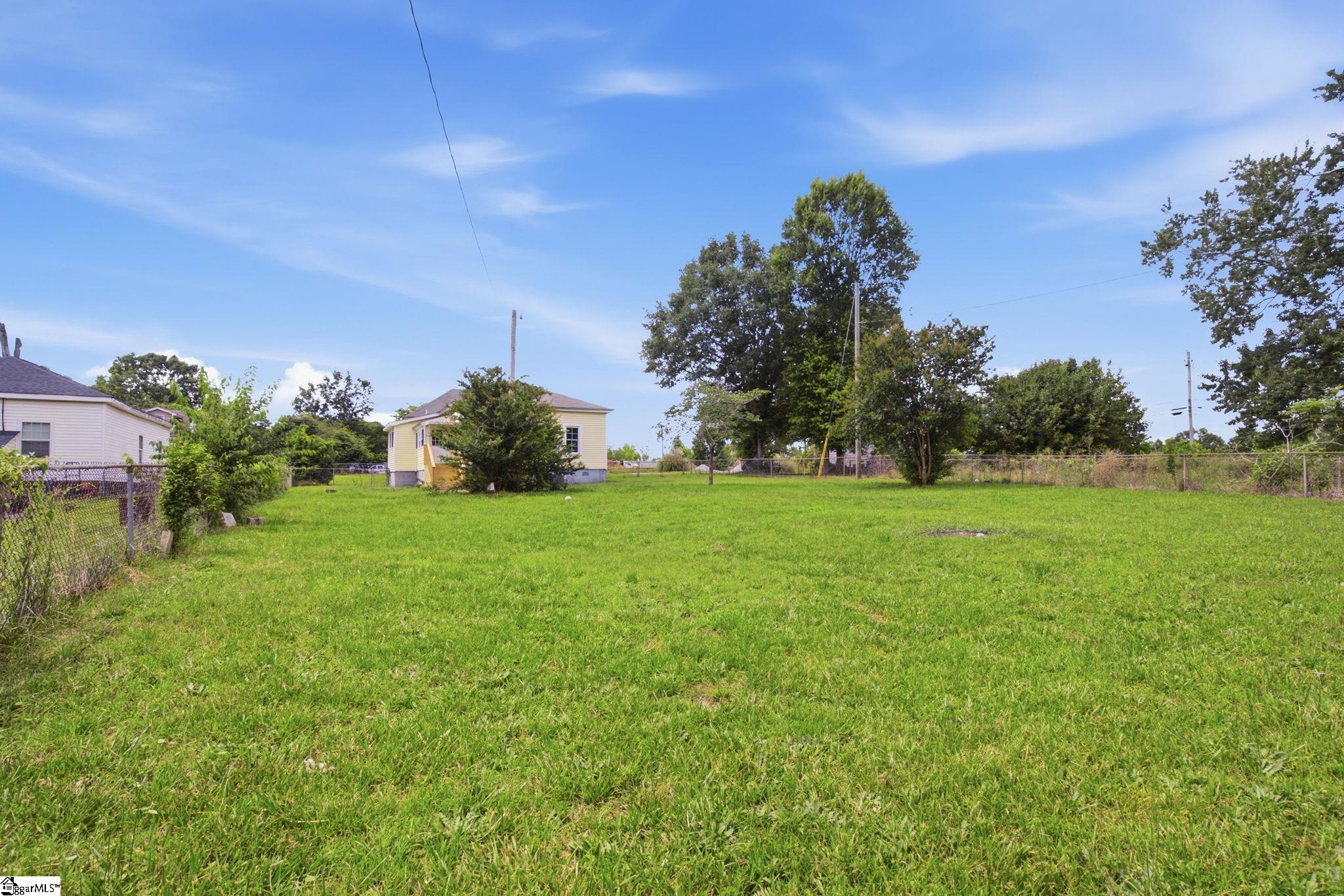 2 Wallace Street Laurens, SC 29360