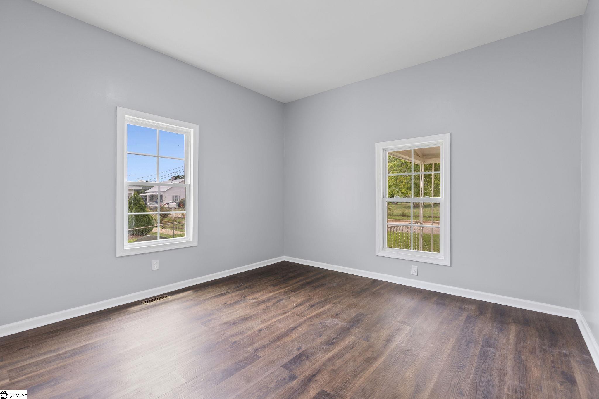 2 Wallace Street Laurens, SC 29360