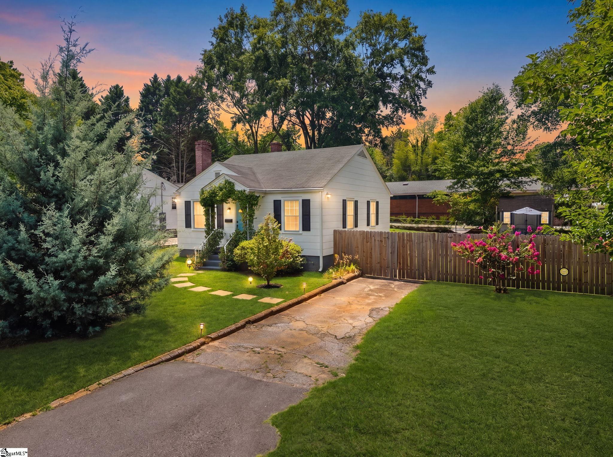 2 Druid Street Greenville, SC 29609