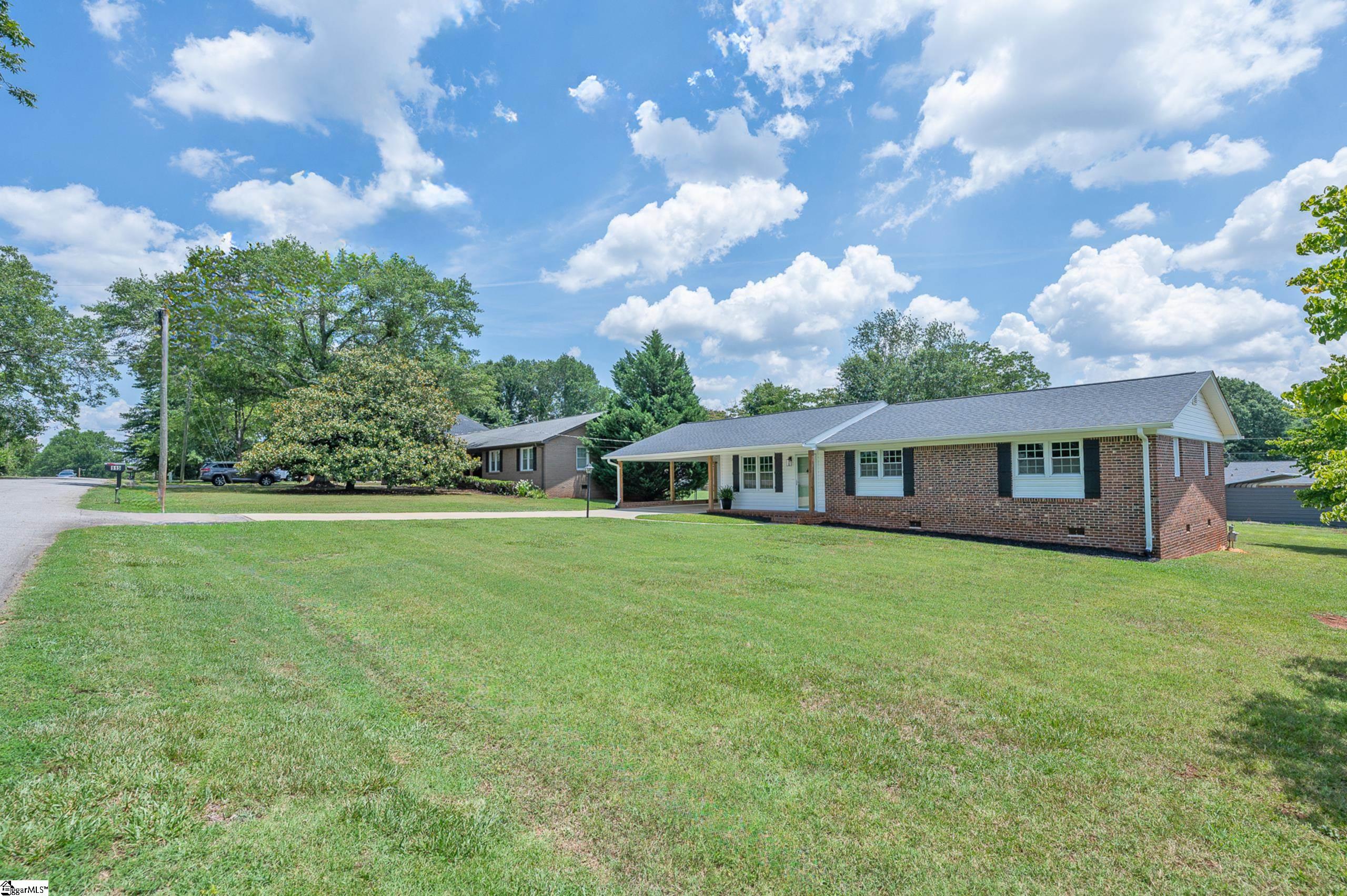 115 Wolfe Road Greer, SC 29650