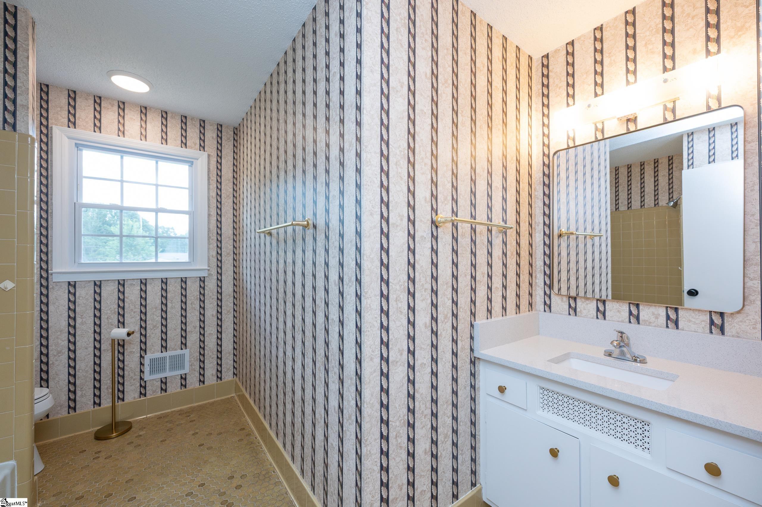 115 Wolfe Road Greer, SC 29650