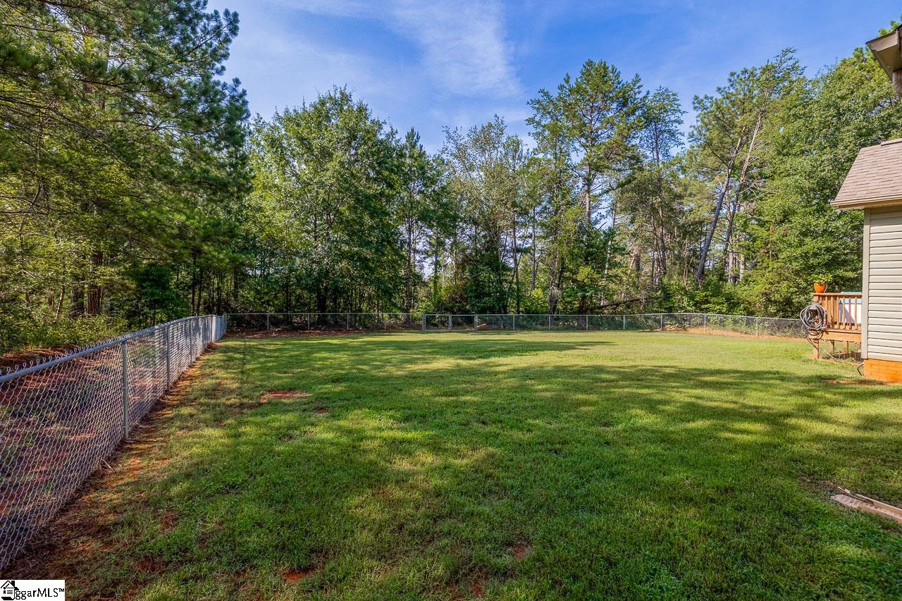 430 Sparkling Waters Lane Chesnee, SC 29323