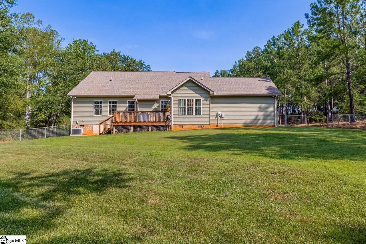 430 Sparkling Waters Lane Chesnee, SC 29323