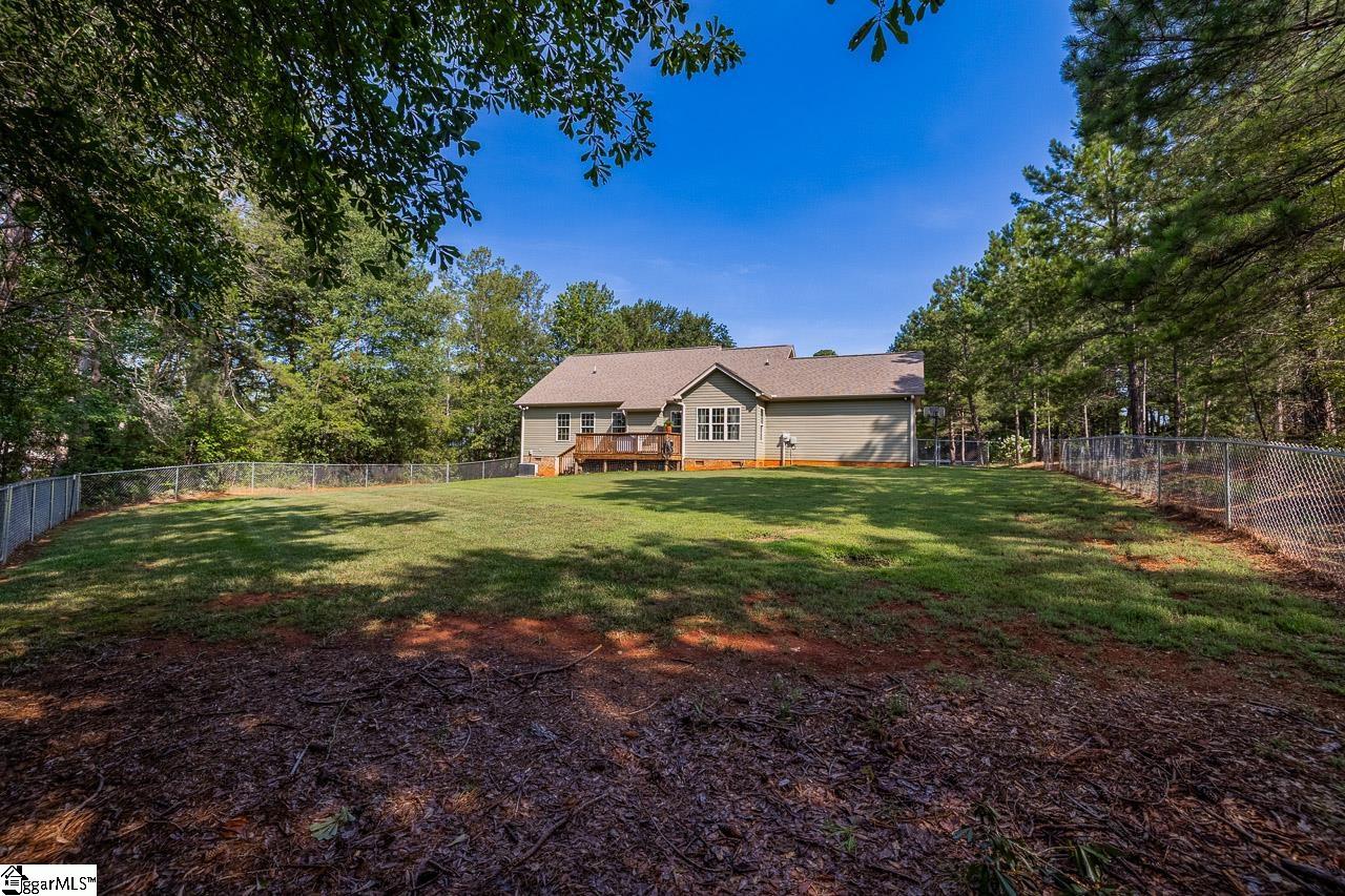 430 Sparkling Waters Lane Chesnee, SC 29323