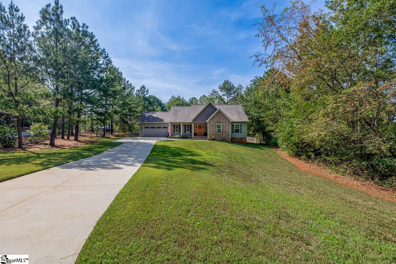 430 Sparkling Waters Lane Chesnee, SC 29323