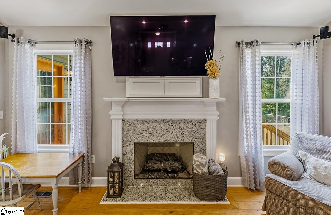 430 Sparkling Waters Lane Chesnee, SC 29323