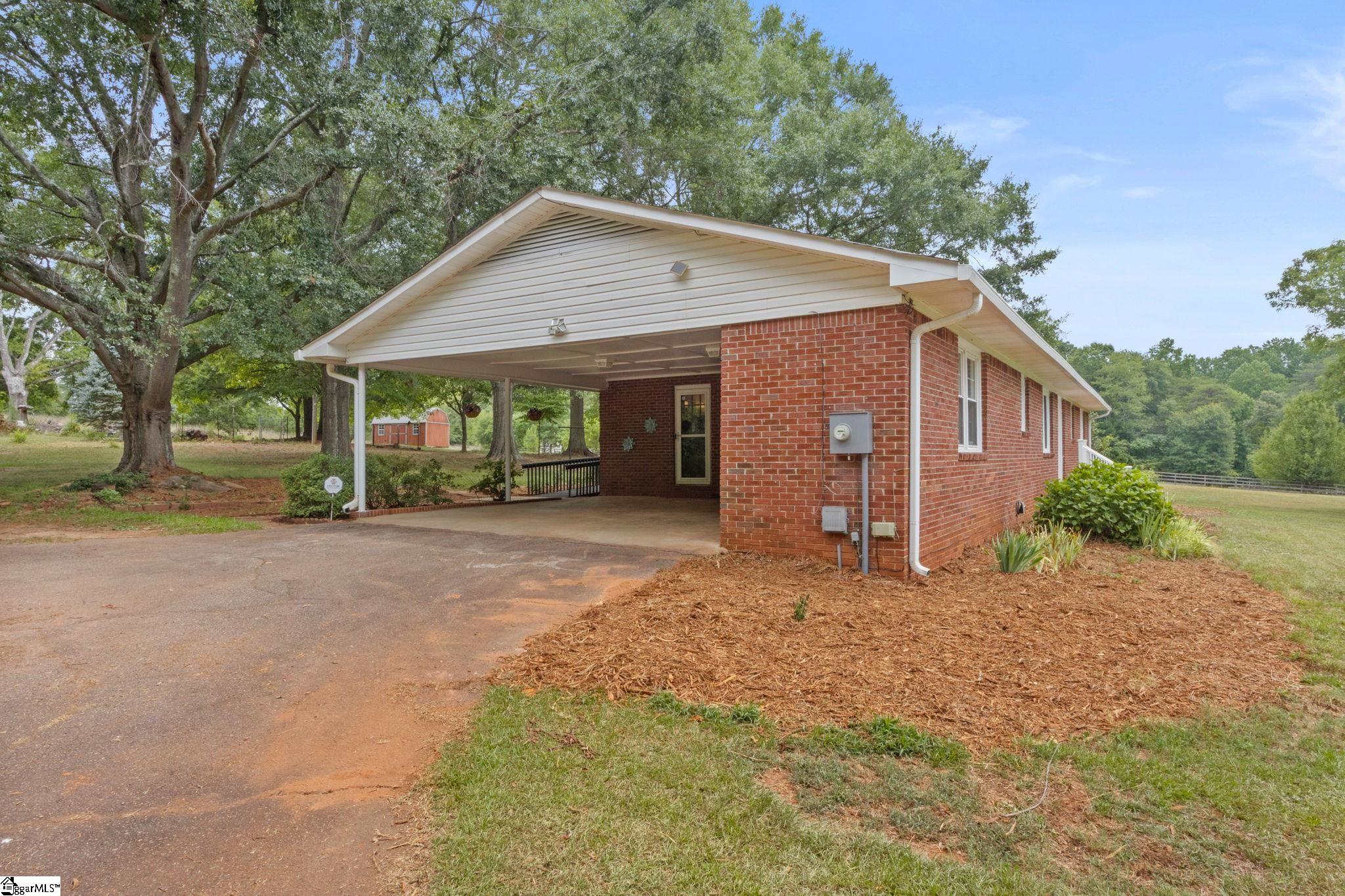 765 Hannon Road Inman, SC 29349