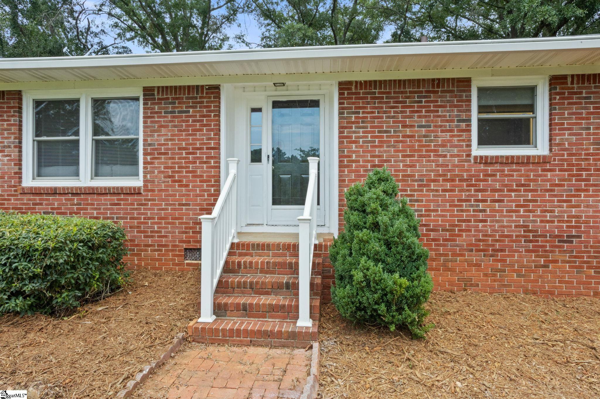 765 Hannon Road Inman, SC 29349