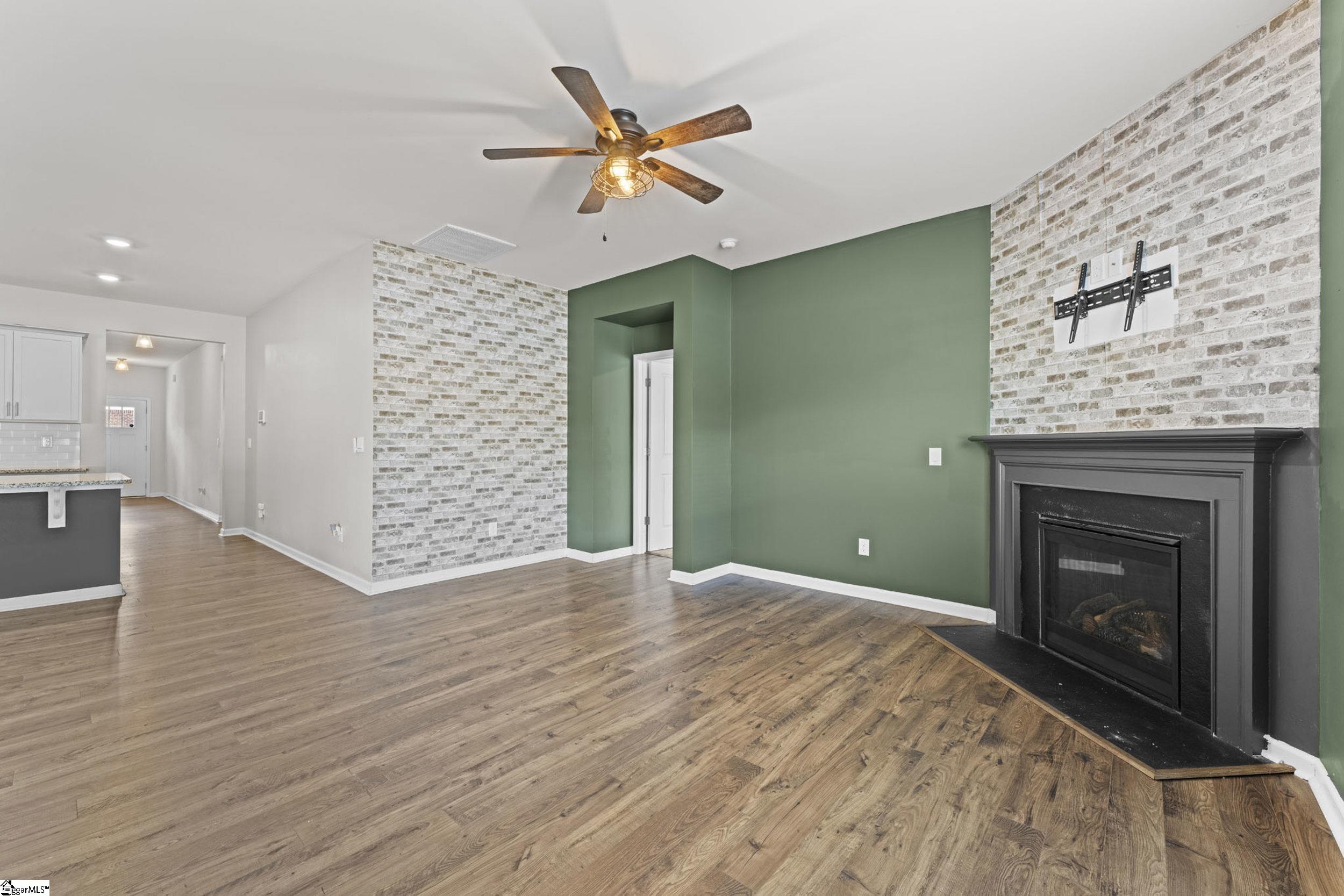63 Oak Edge Lane Greer, SC 29651
