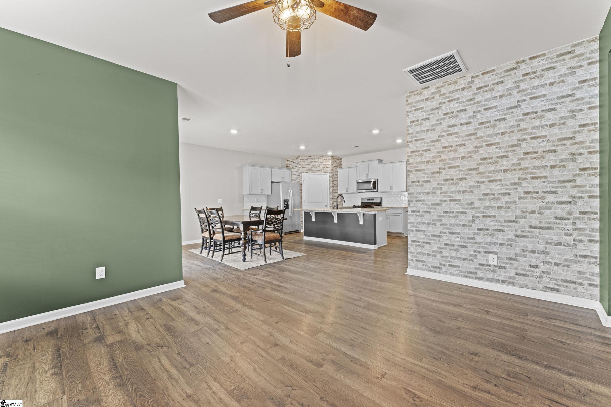 63 Oak Edge Lane Greer, SC 29651