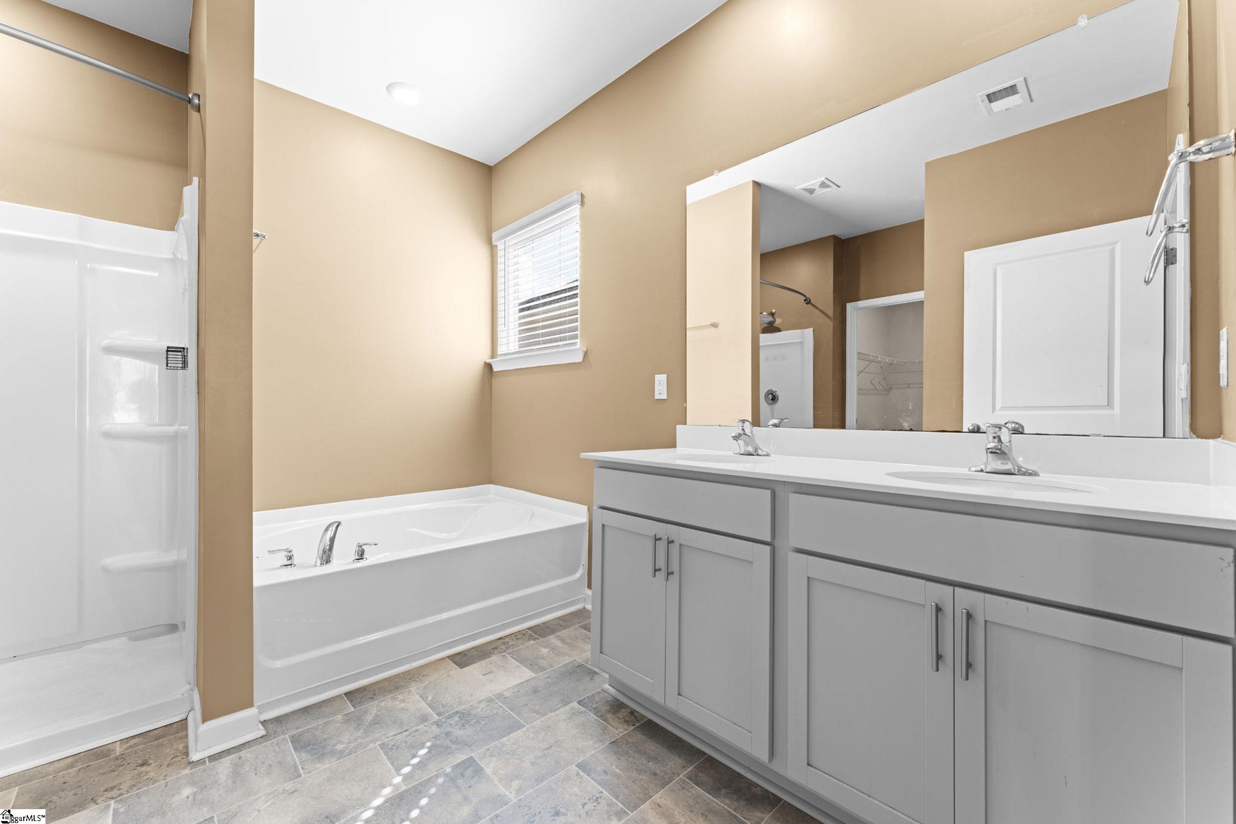 63 Oak Edge Lane Greer, SC 29651
