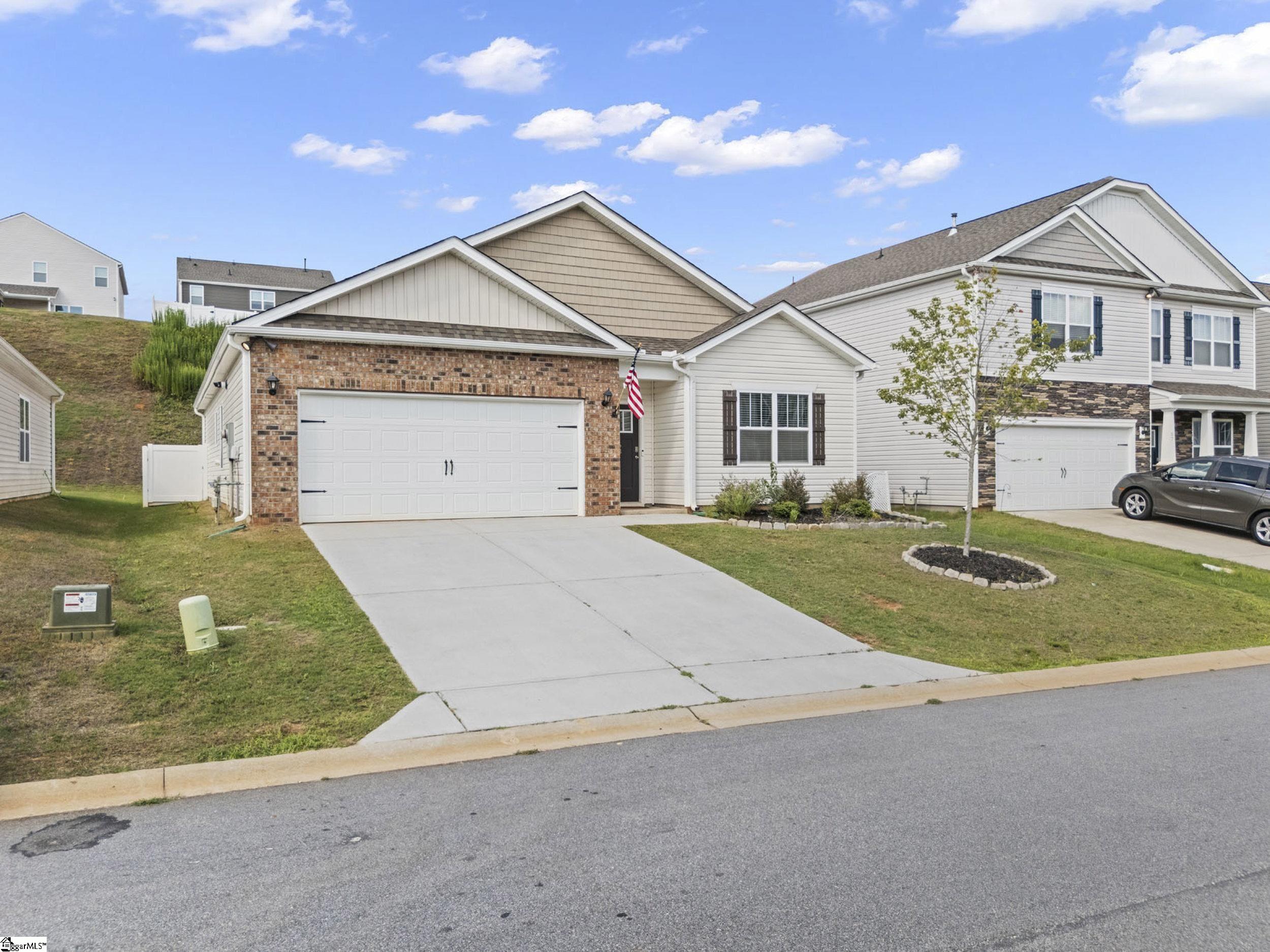 63 Oak Edge Lane Greer, SC 29651