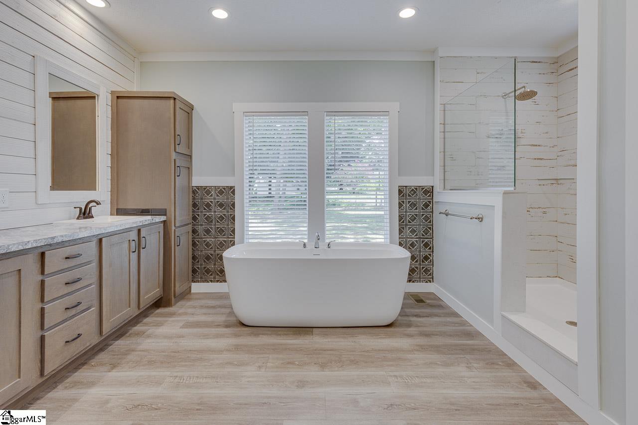 103 Cedar Drive Piedmont, SC 29673