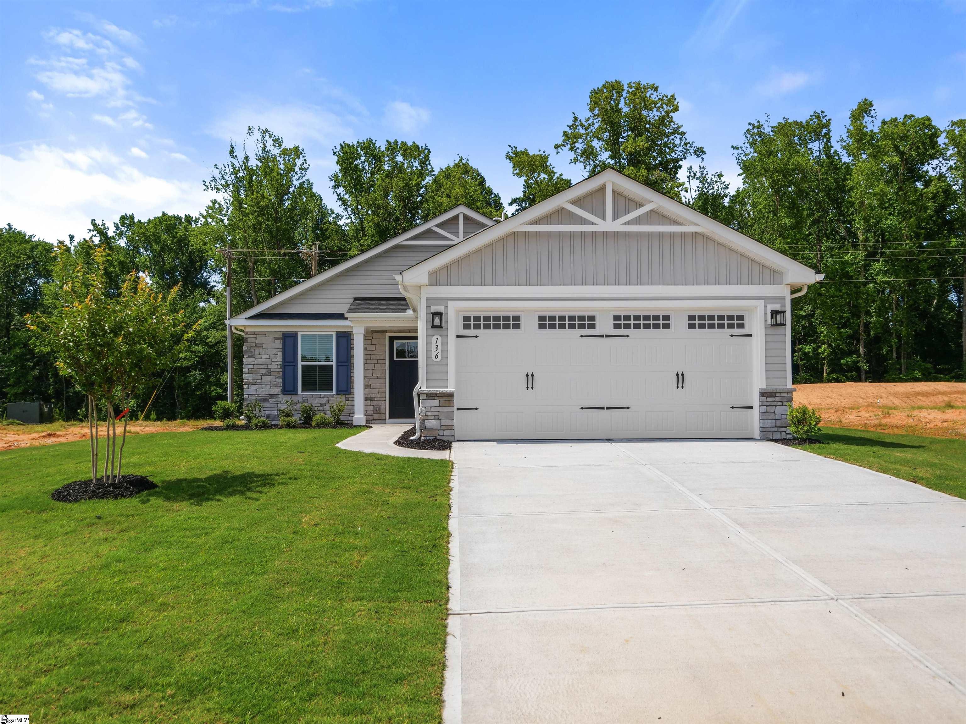 136 Villanova Drive Gray Court, SC 29645