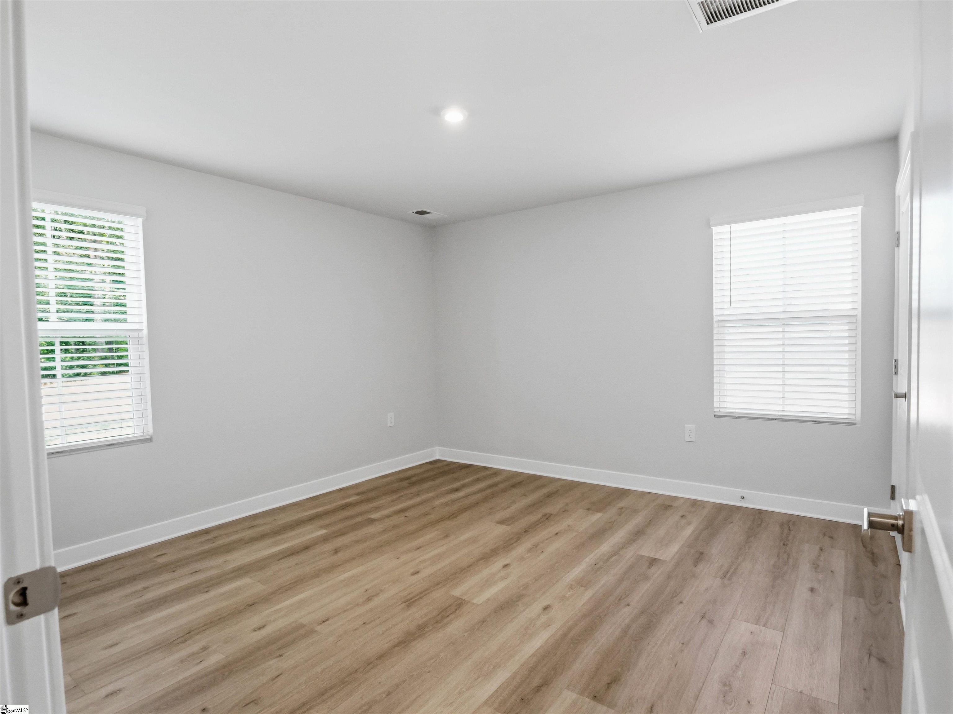 136 Villanova Drive Gray Court, SC 29645