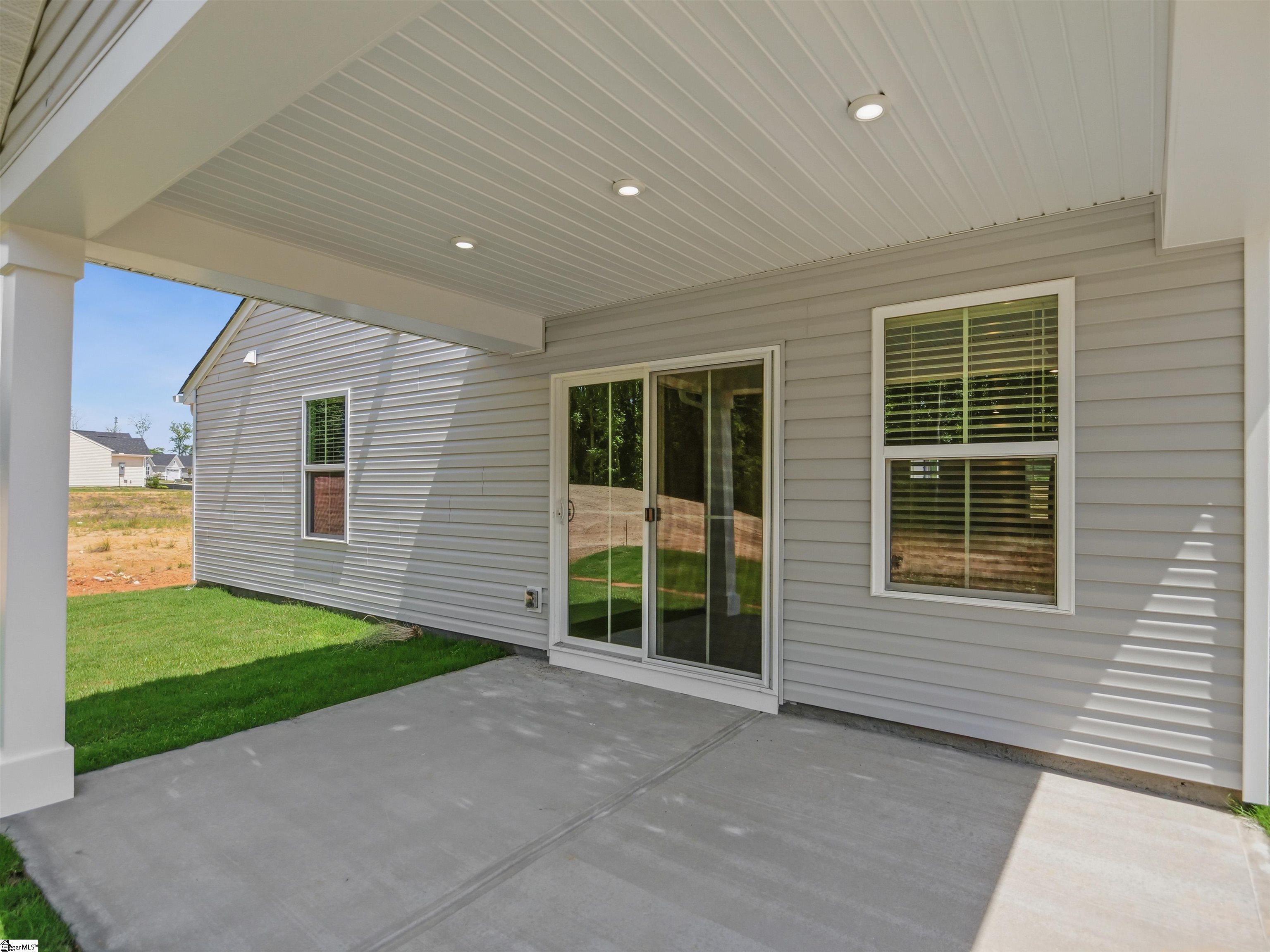 136 Villanova Drive Gray Court, SC 29645