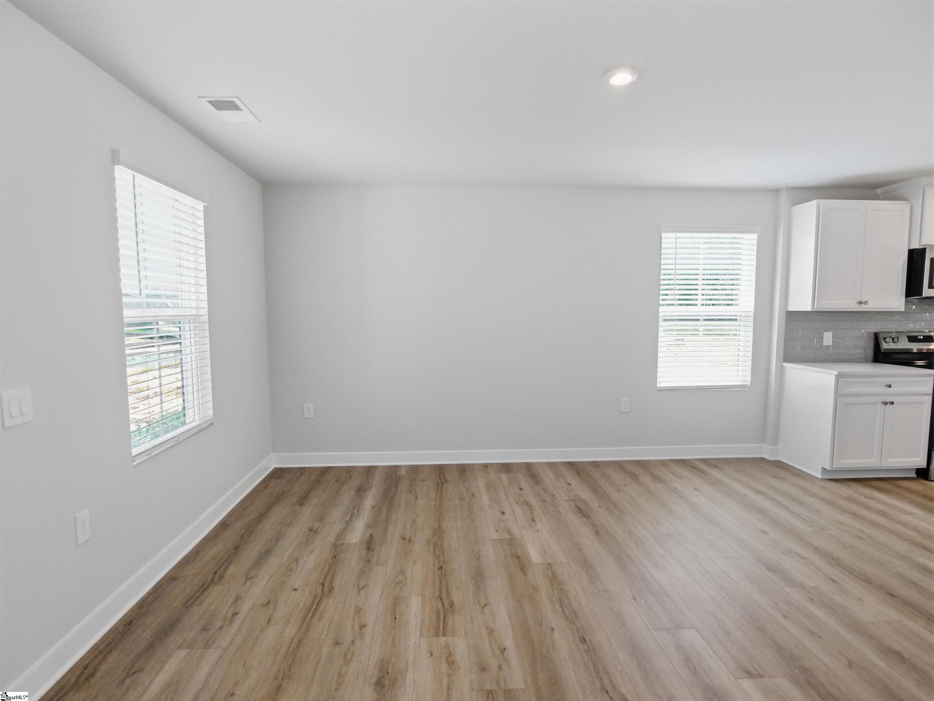 136 Villanova Drive Gray Court, SC 29645