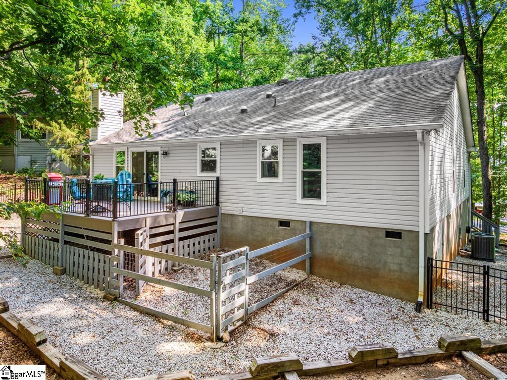 1303 S Arrowhead Drive Westminster, SC 29693