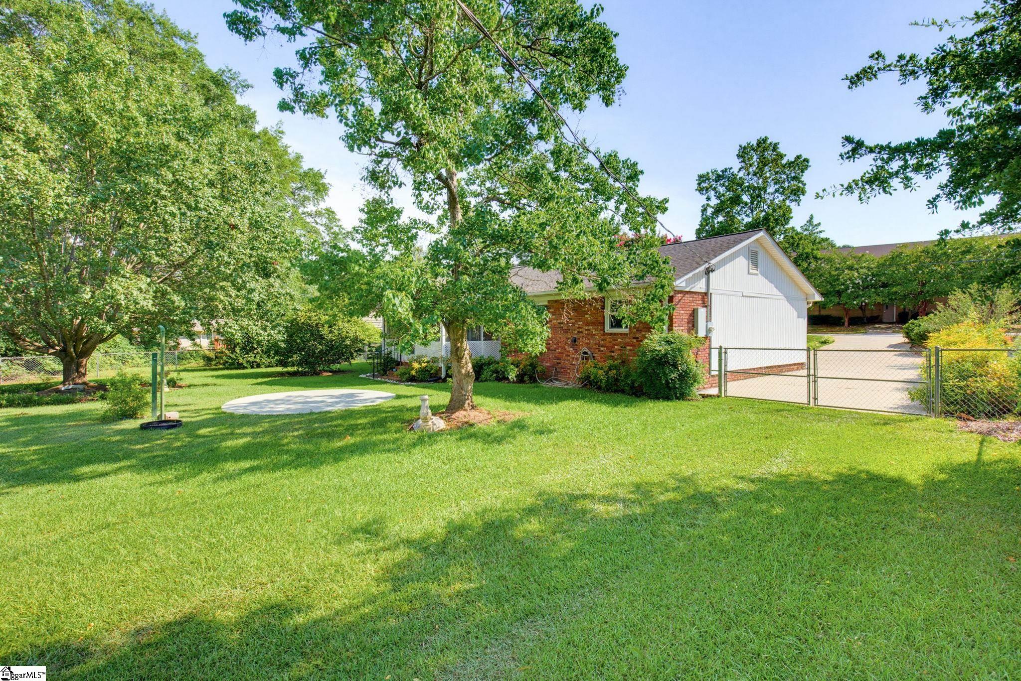 107 Luther Place Spartanburg, SC 29301