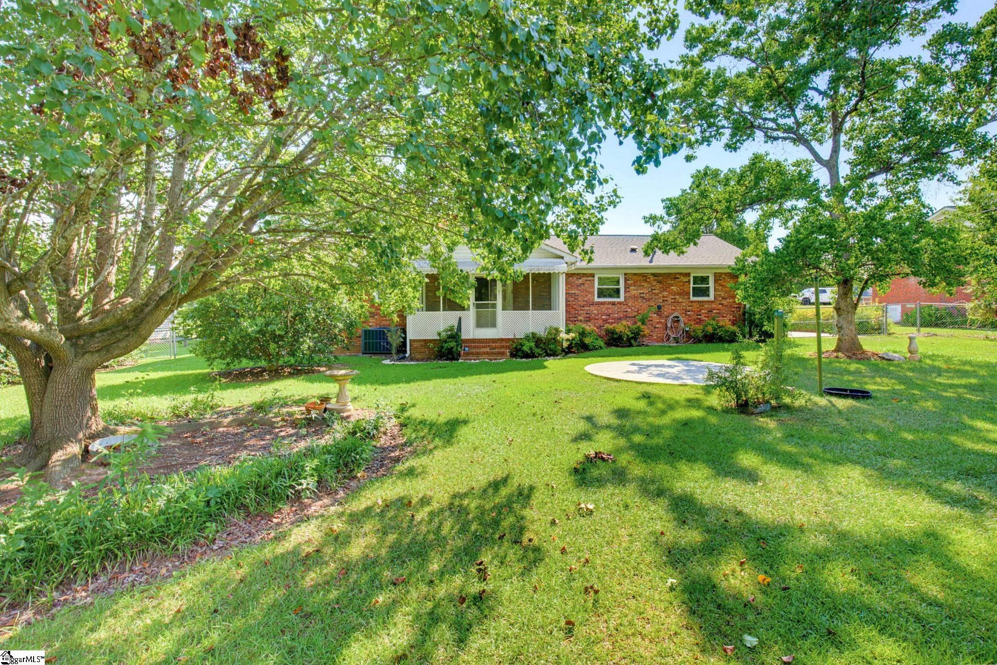 107 Luther Place Spartanburg, SC 29301